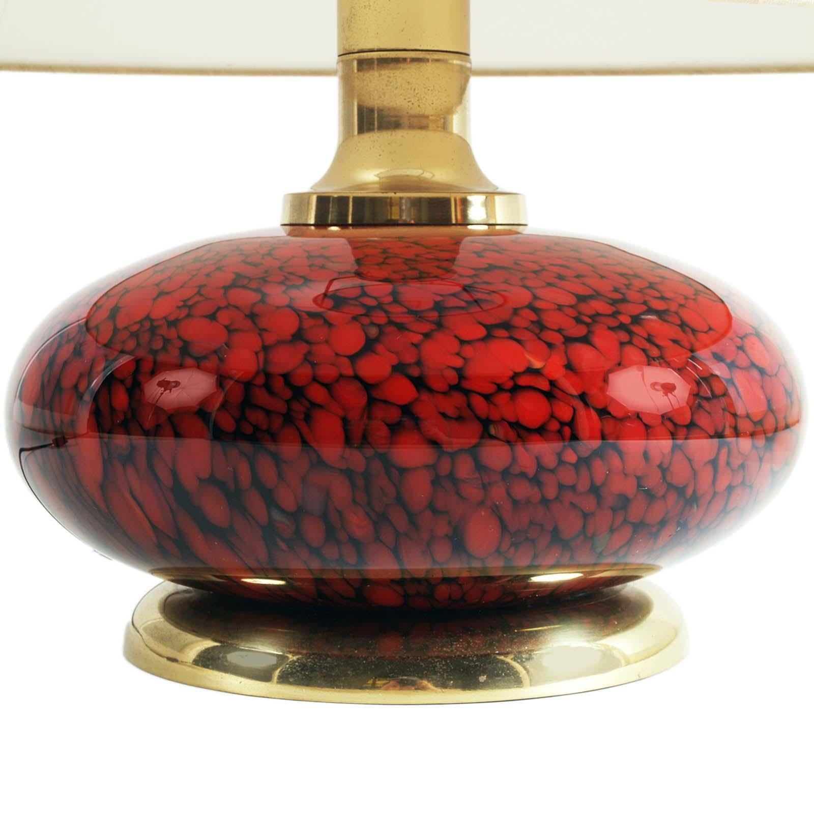 Mid Century modern Table Lamp in murano glass and gilt brass by Tommaso Barbi for Bottega Gadda, Milano
Beautiful and elegant, without defects