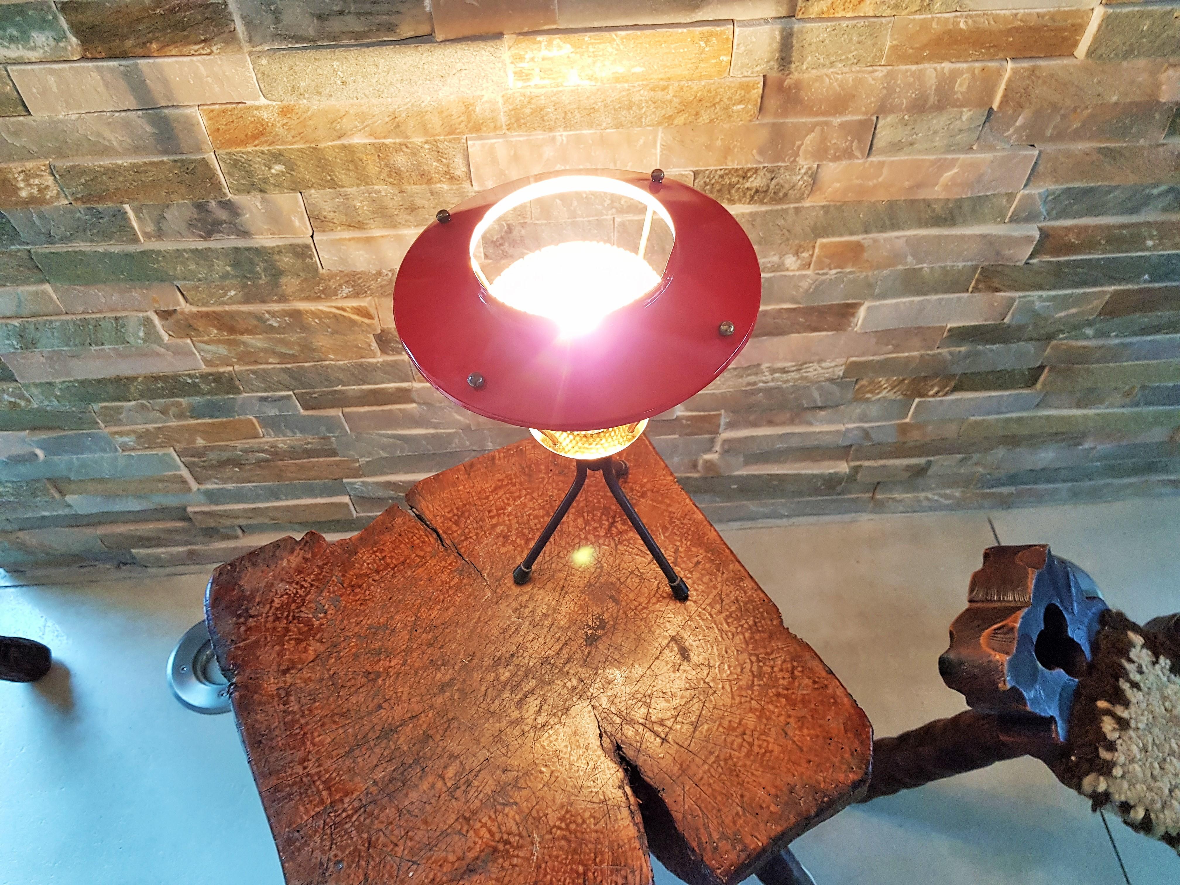 Mid-Century Modern Lampe de table du milieu du siècle Style Stilnovo Arlus:: Italie 1950s en vente