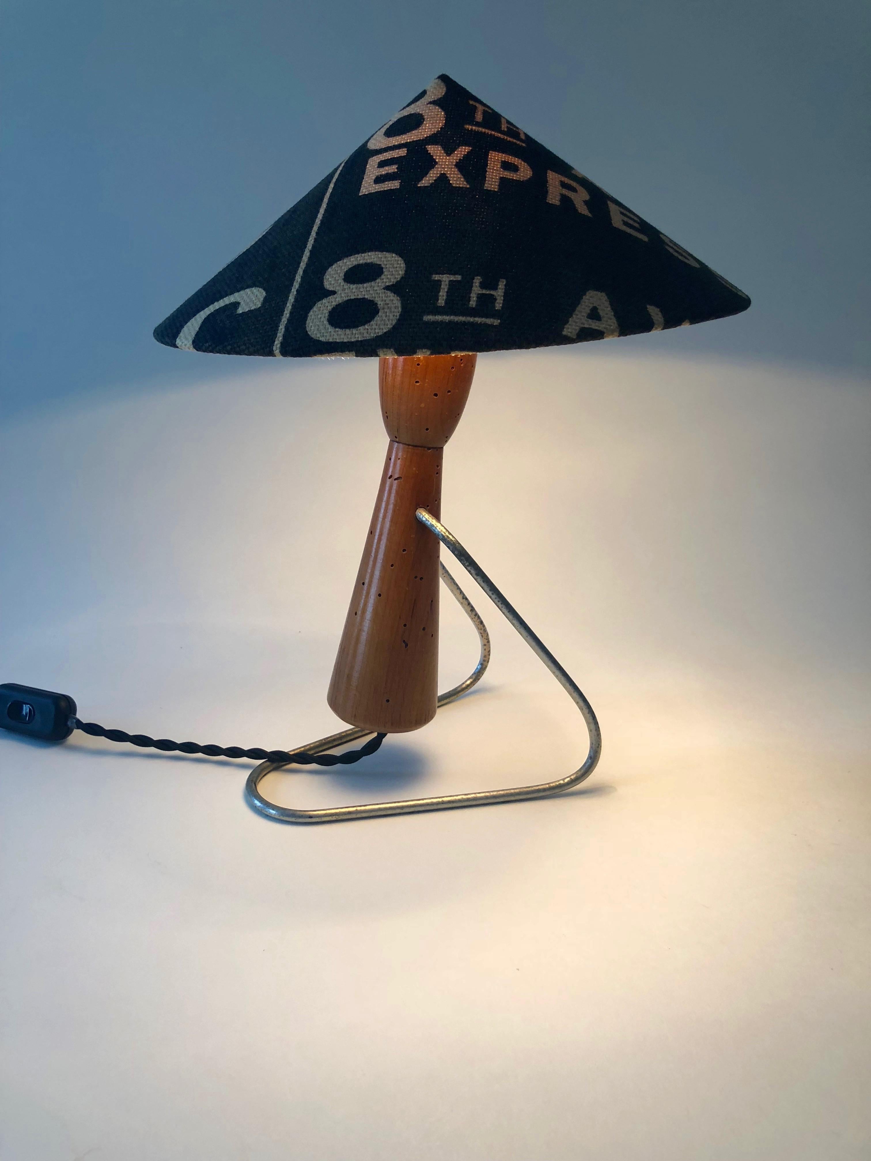 Midcentury Table Lamp with Shade in Andrew Marten Linen For Sale 6