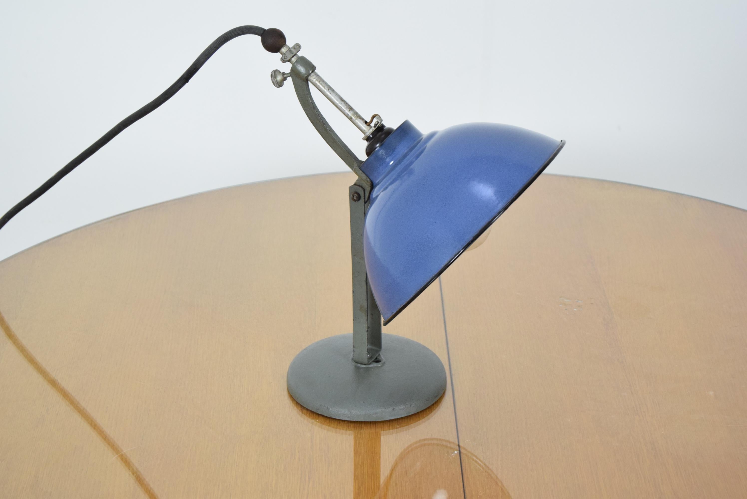 Lampe de table du milieu du siècle dernier, années 1970 Bon état - En vente à Praha, CZ