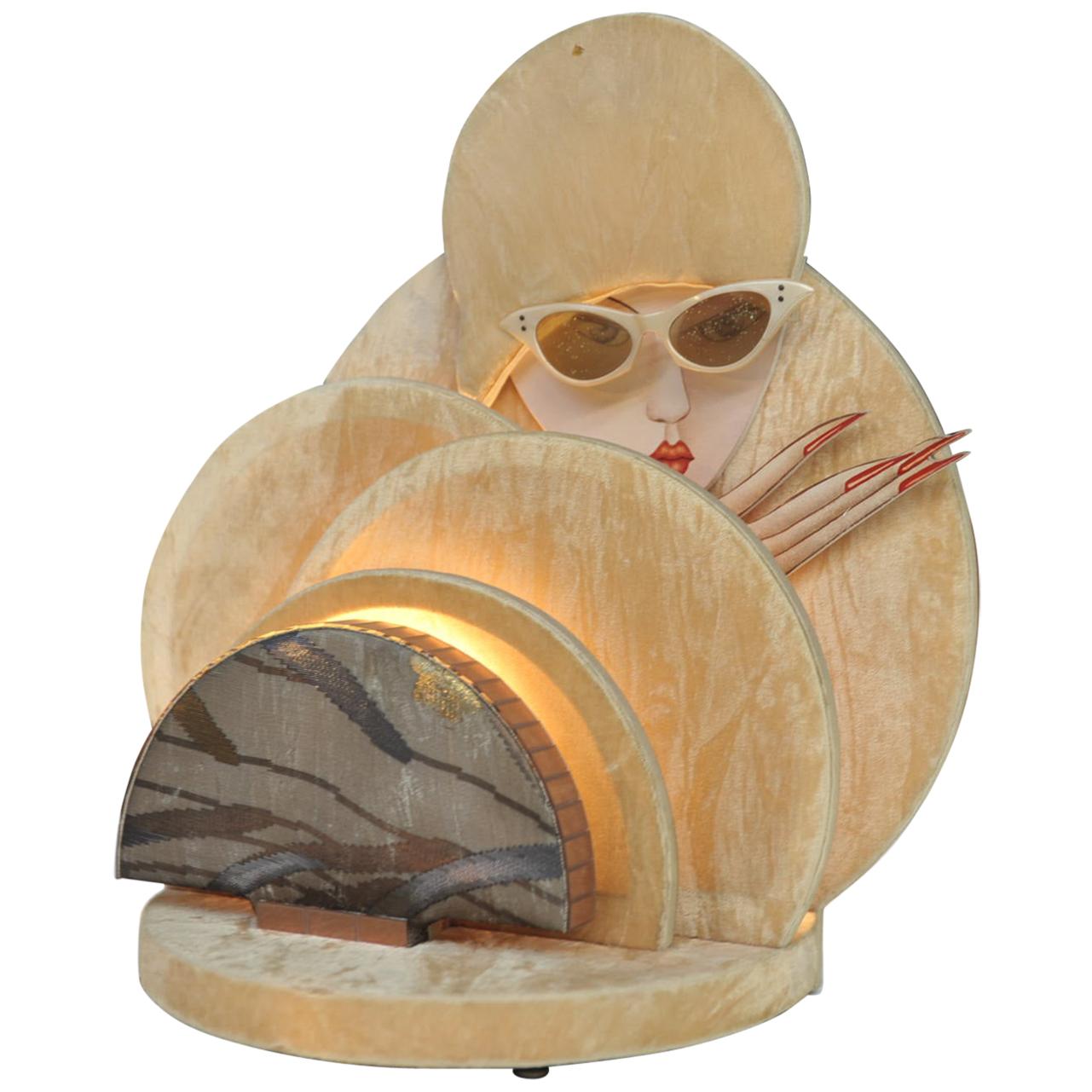 Mid-Century-Tischlampe von Laurent Veresky Paris aus Samt und Holz, um 1960 im Angebot