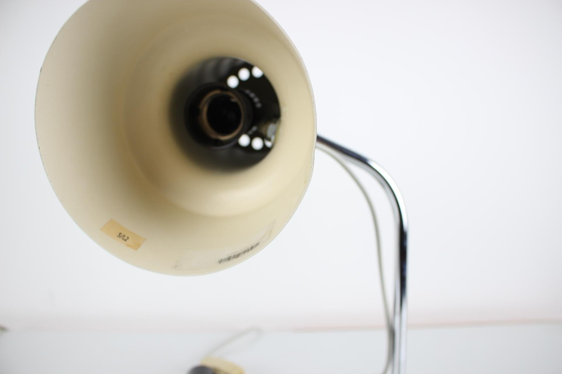 Lampes de table du milieu du siècle conçues par Josef Hurka pour Napako, années 1970 Bon état - En vente à Praha, CZ