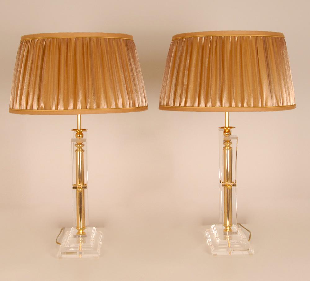 Spanish Mid Century Table Lamps Gold Acrylic Kuatra Spain perspex lamps Crystal a pair For Sale