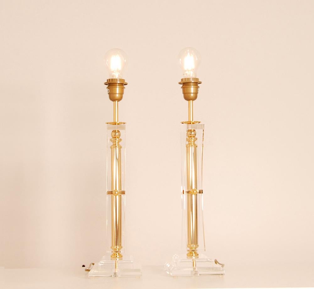Hand-Crafted Mid Century Table Lamps Gold Acrylic Kuatra Spain perspex lamps Crystal a pair For Sale