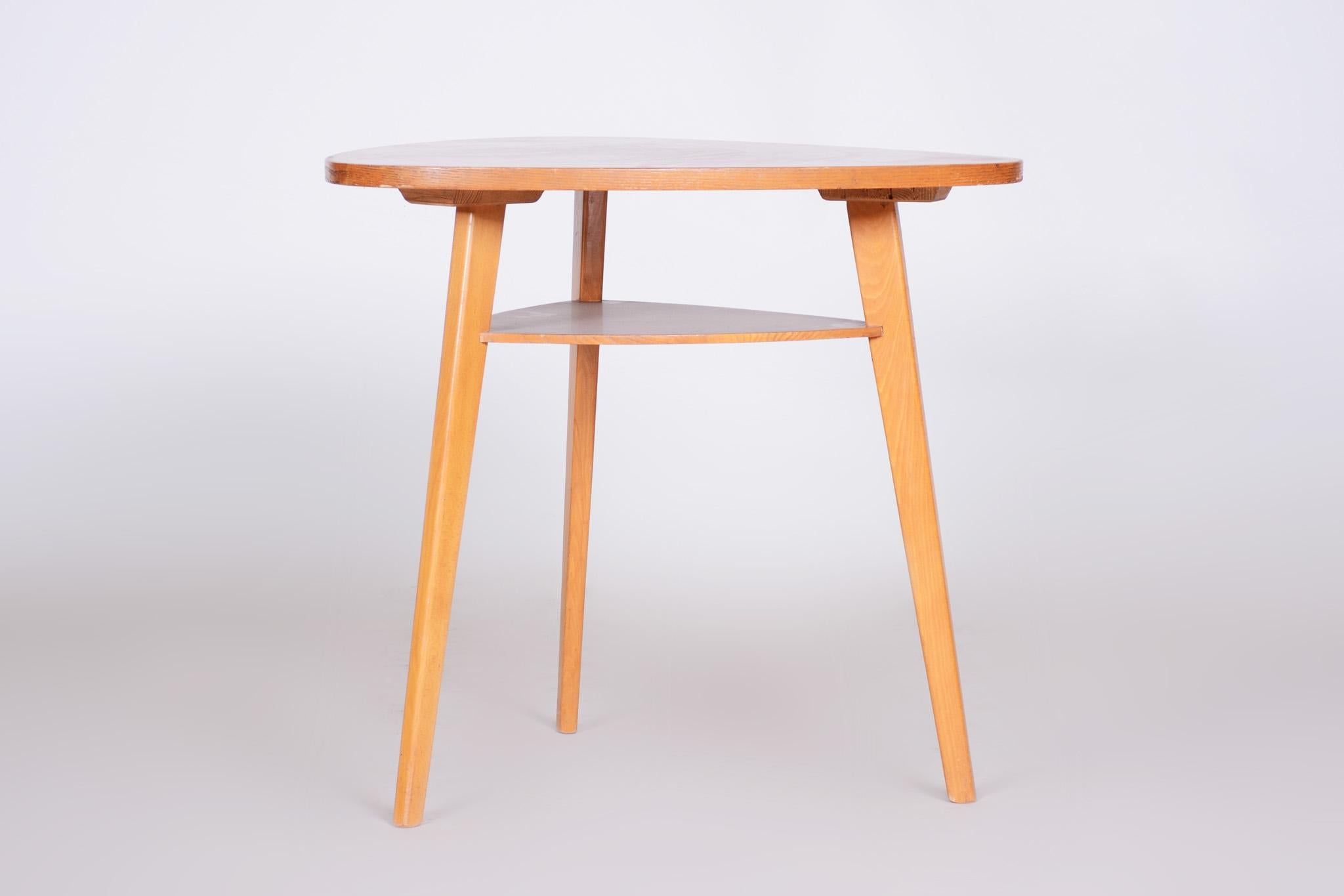 Mid Century Table, Made in Czechia, 1950s, Original Condition, Beech & Oak For Sale 1