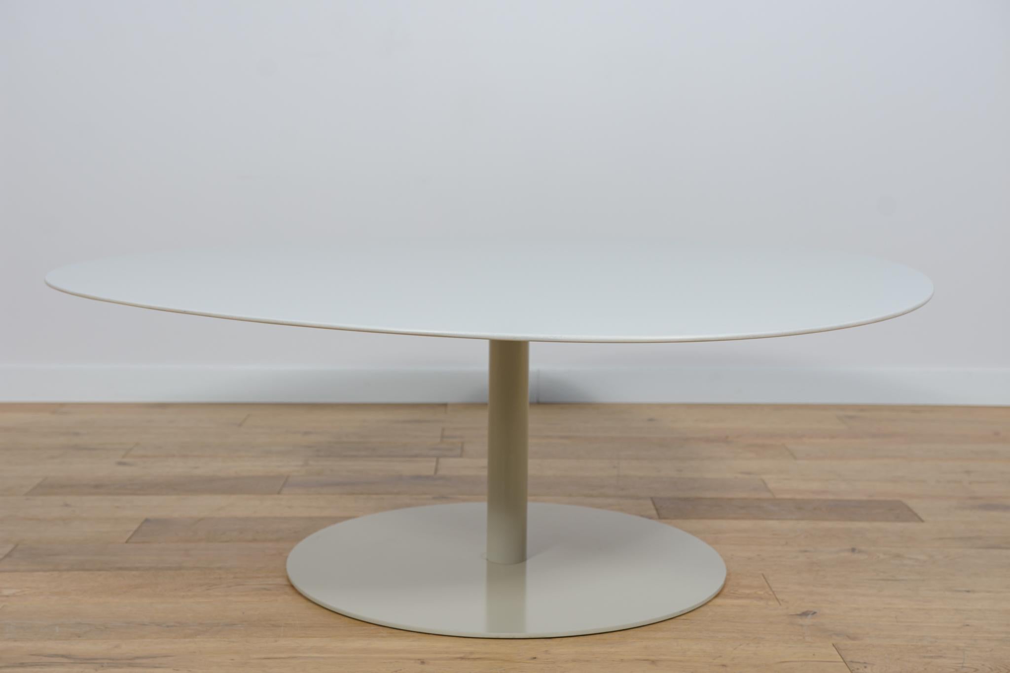 Mid-Century Modern Table du milieu du siècle modèle MV50 de Morten Voss pour Fritz Hansen, 2007 en vente