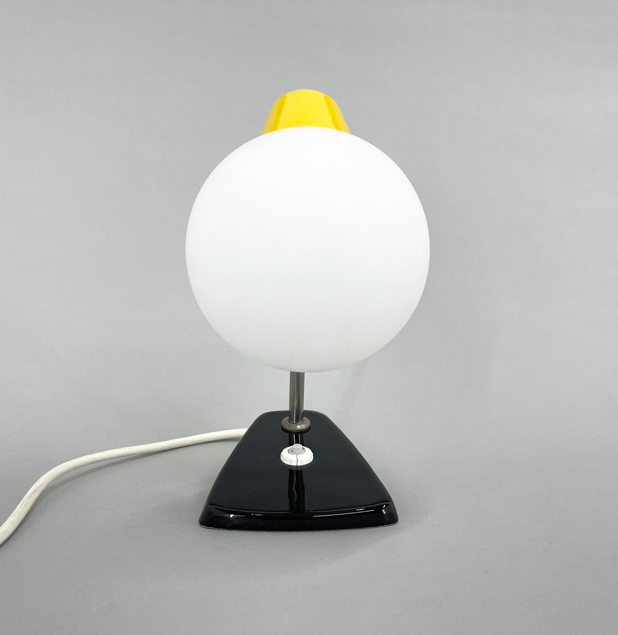 Lampe de table ou de chevet du milieu du siècle  avec base en céramique de Ditmar Urbach, années 1960 en vente 1