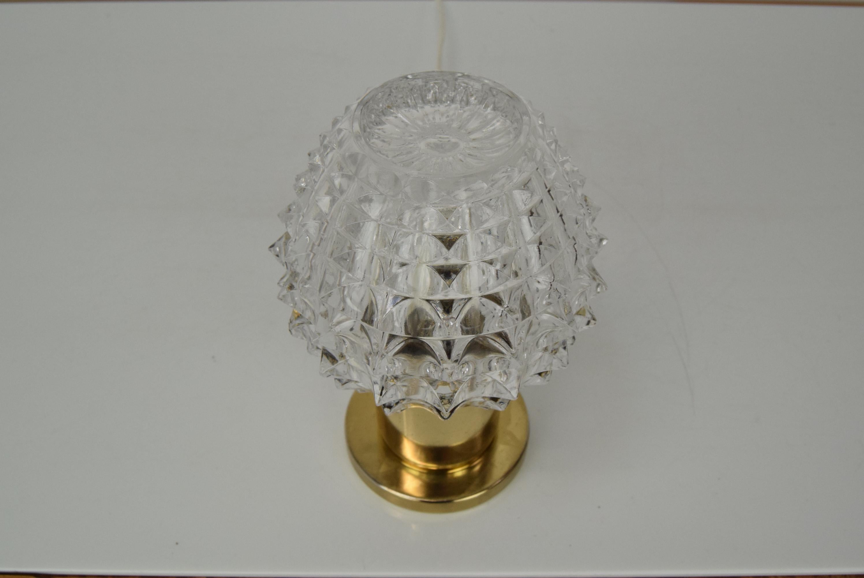 Mid-Century Modern Lampe de table ou applique mi-siècle moderne par Kamenicky Senov, années 1960 en vente
