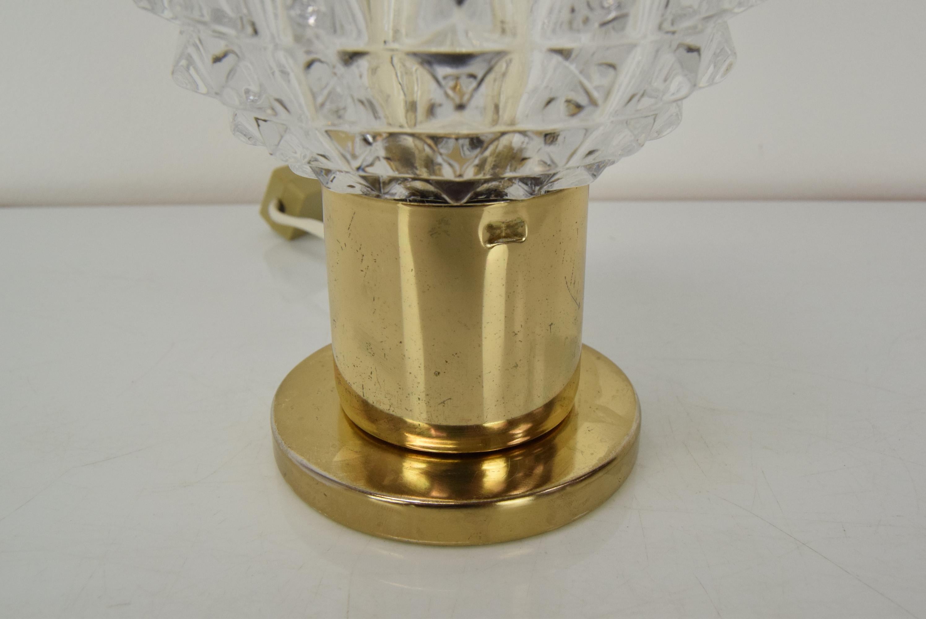 Lampe de table ou applique mi-siècle moderne par Kamenicky Senov, années 1960 Bon état - En vente à Praha, CZ