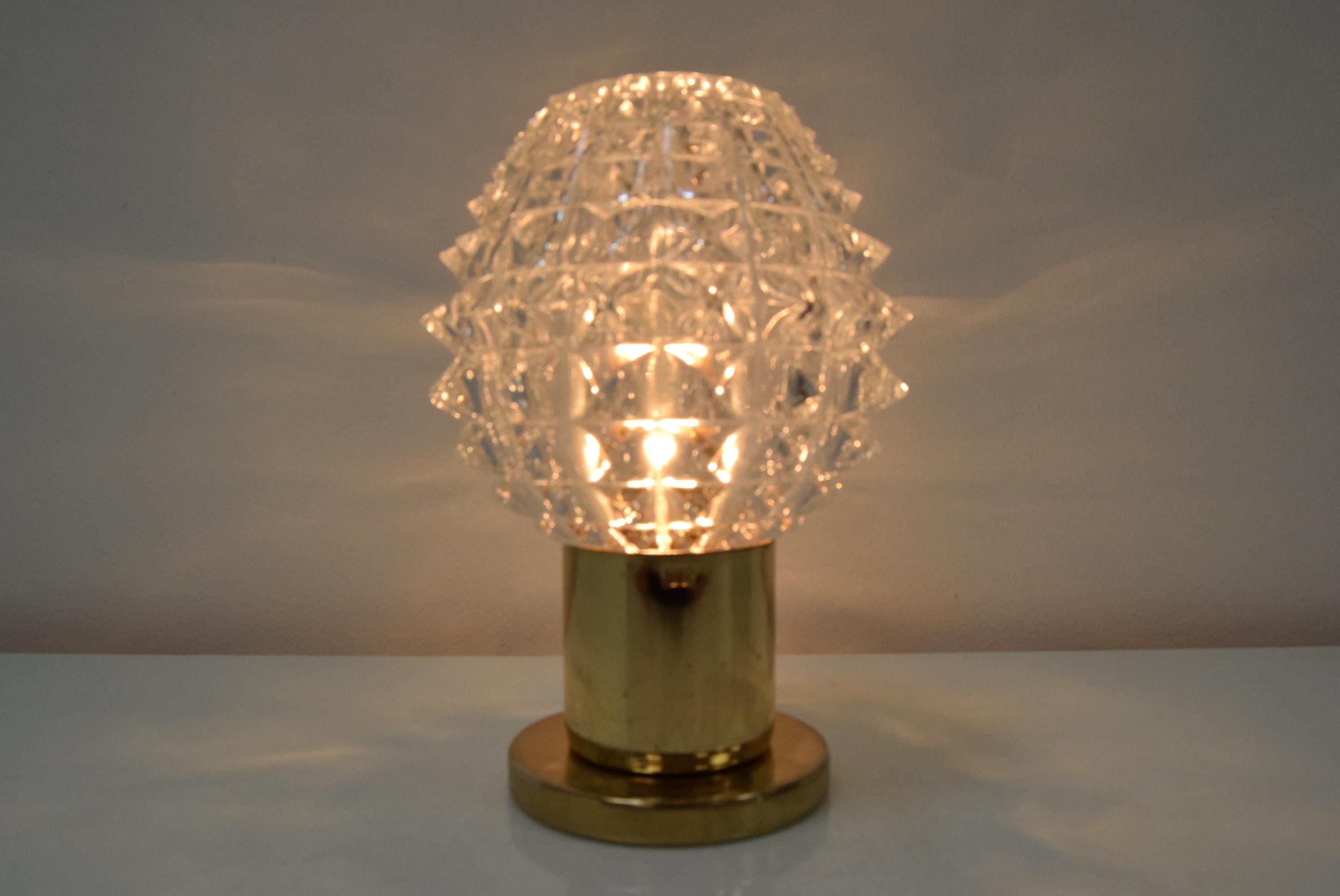 Milieu du XXe siècle Lampe de table ou applique mi-siècle moderne par Kamenicky Senov, années 1960 en vente