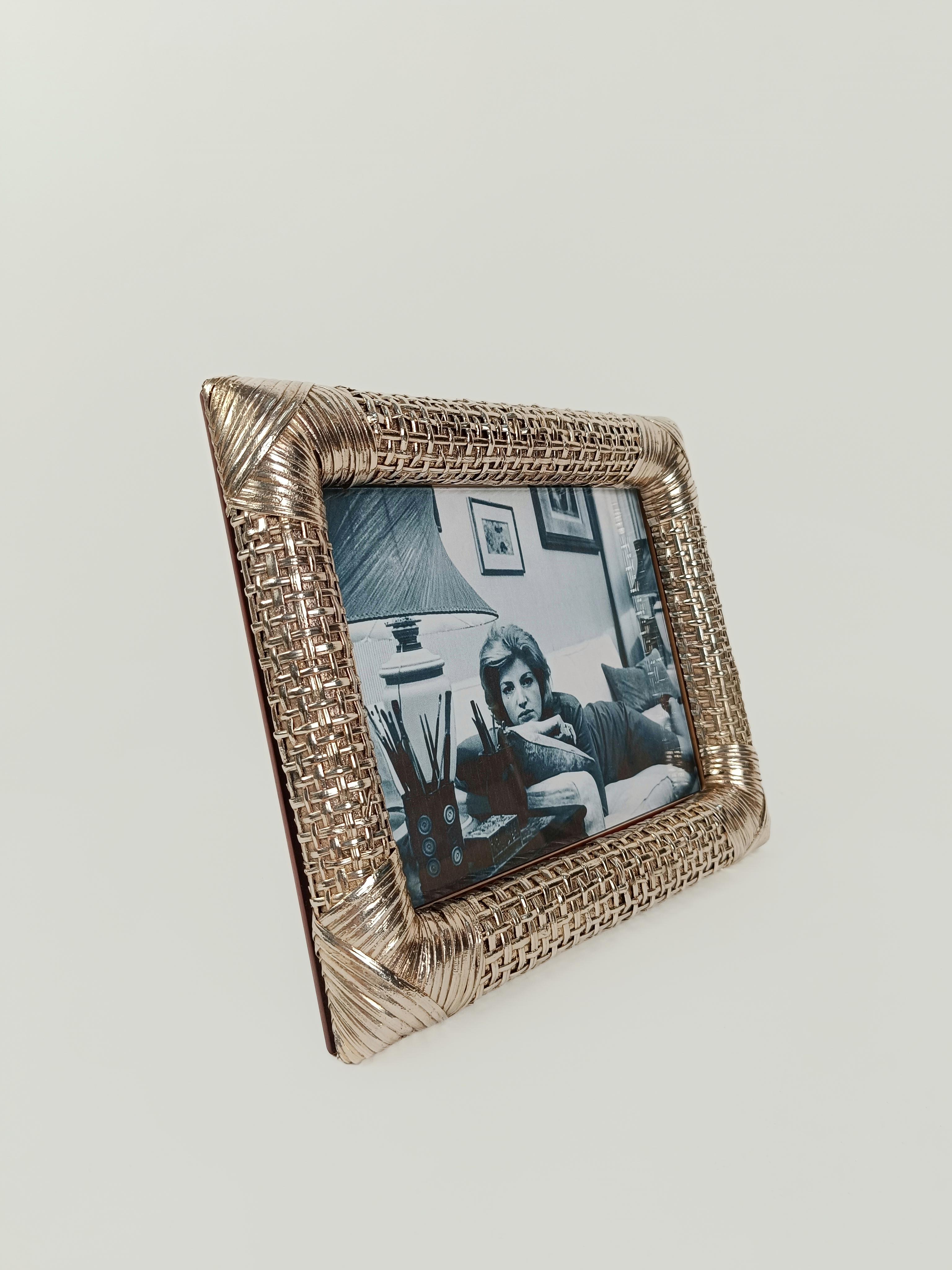 Midcentury Table Picture Frame Made in Silver Plated Woven Wicker, Italy 1970s For Sale 11