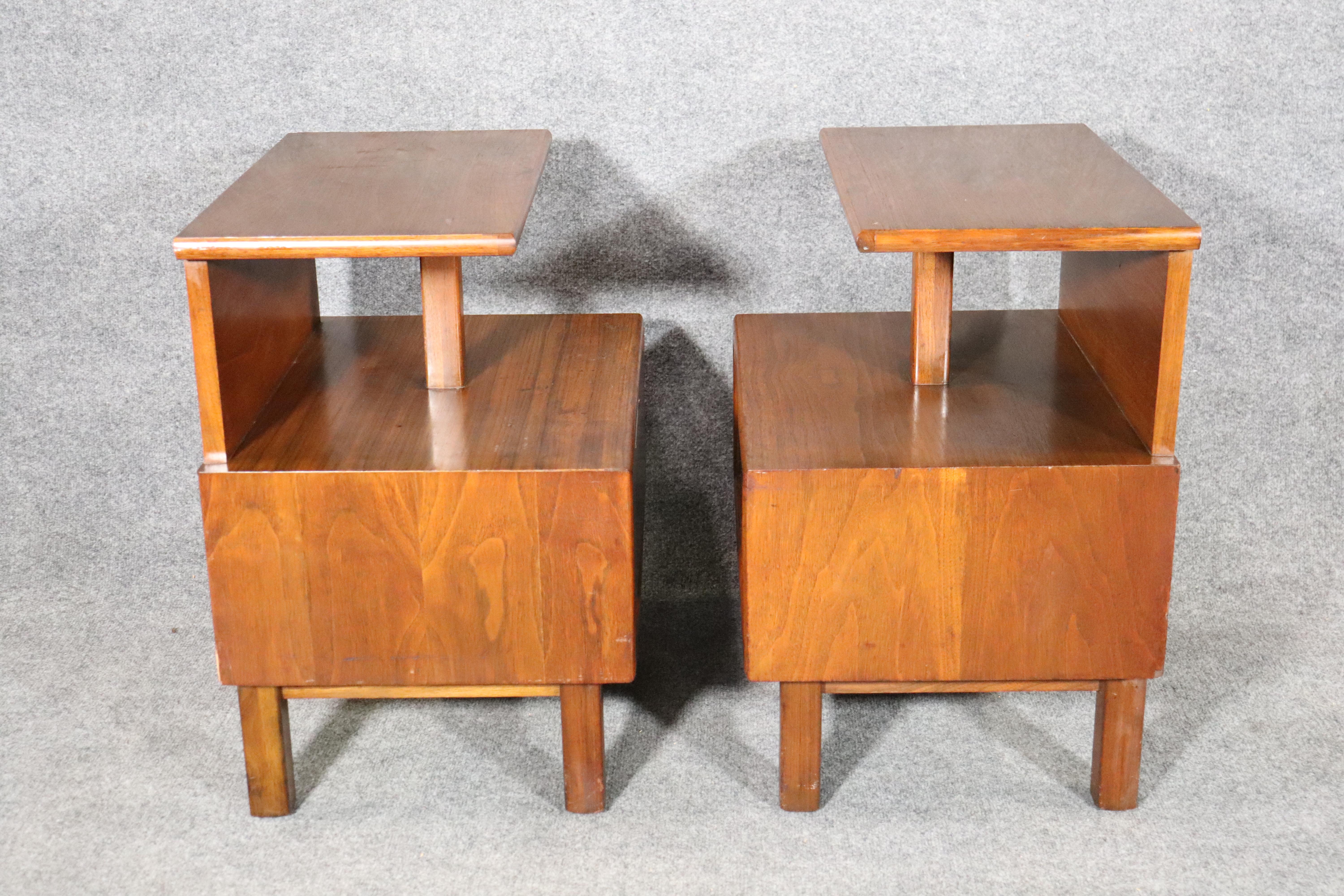 20th Century Mid-Century Tables by Cavalier For Sale