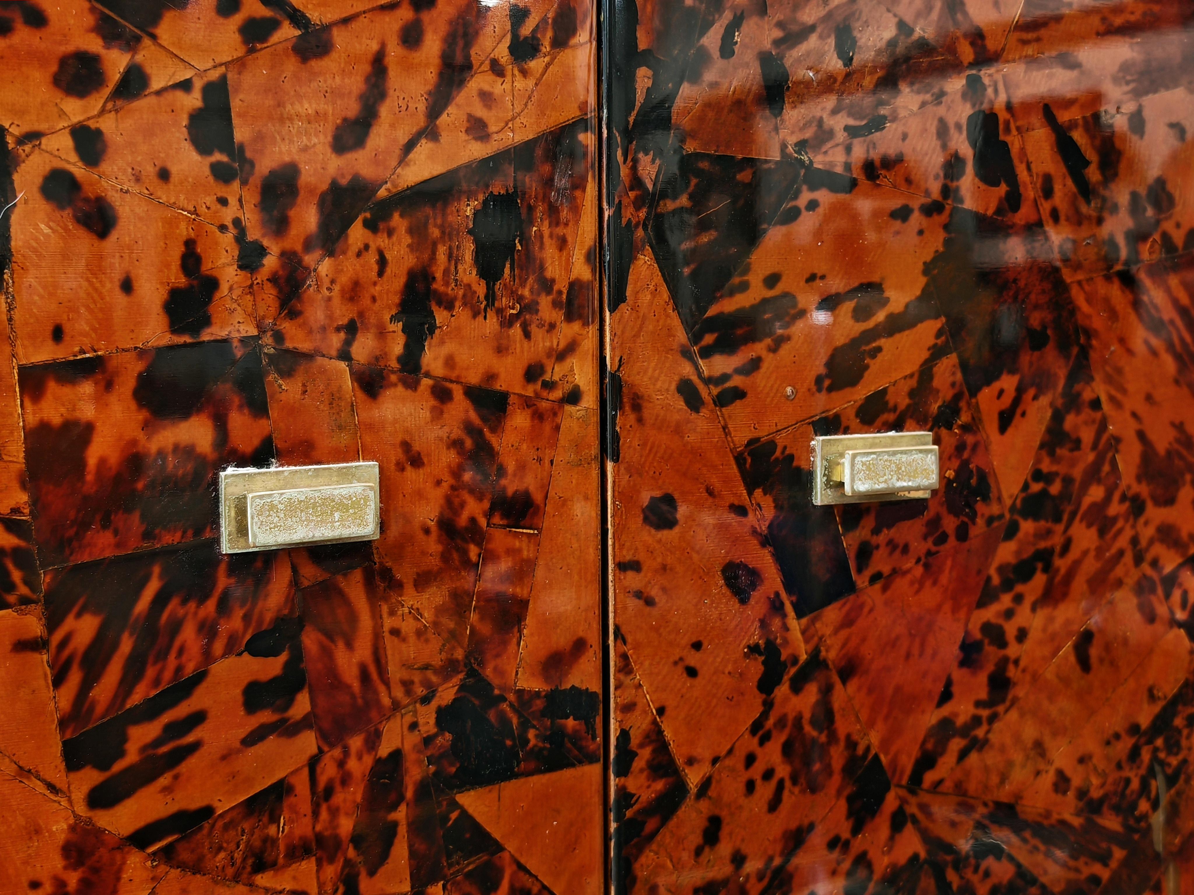 Mid Century Tall Boy oder Sekretär in Schildpatt und schwarzem Lack von Ottini im Angebot 7
