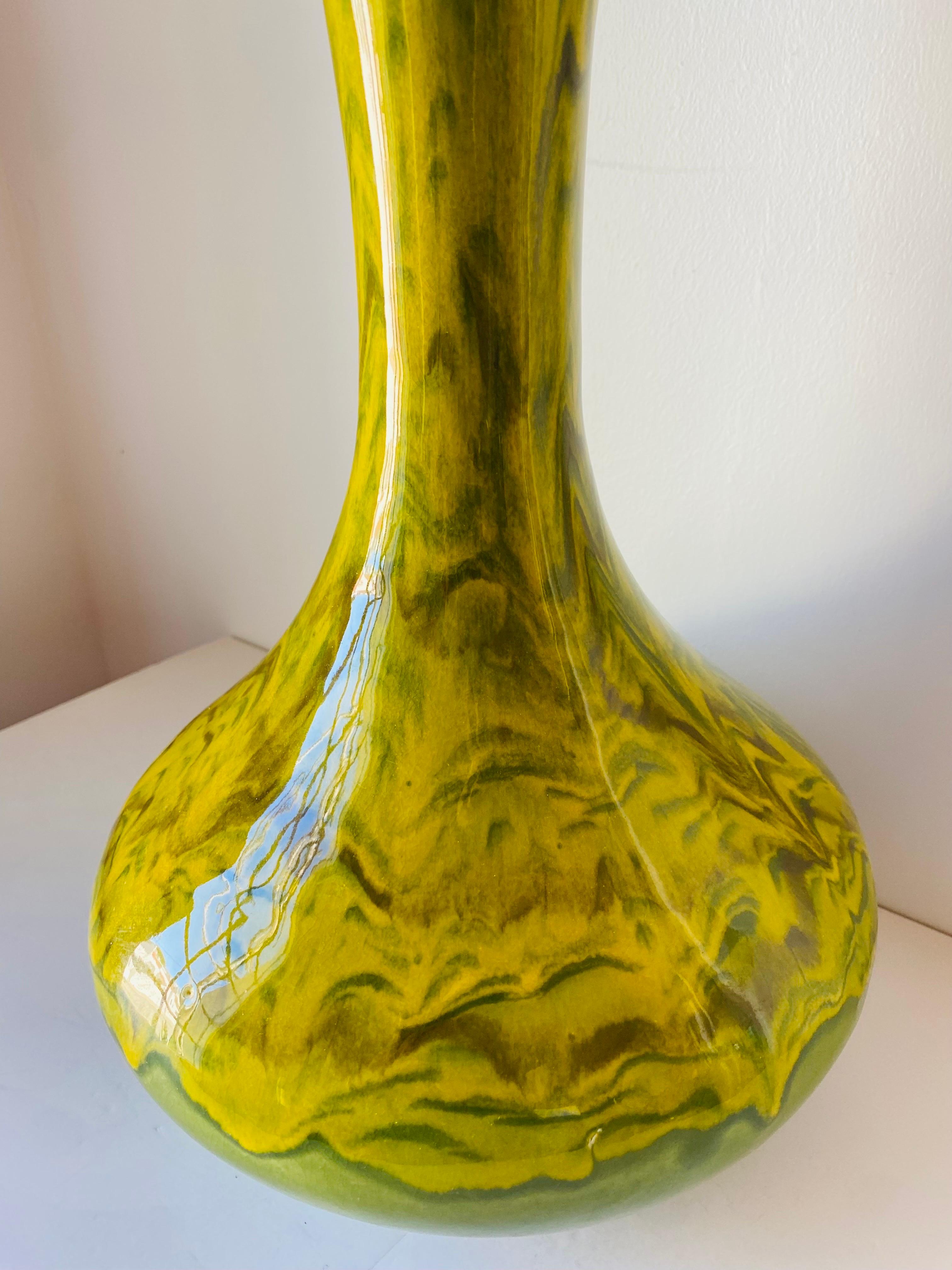 Américain Grand vase du milieu du siècle à glaçure goutte à goutte en vert par California Originals en vente