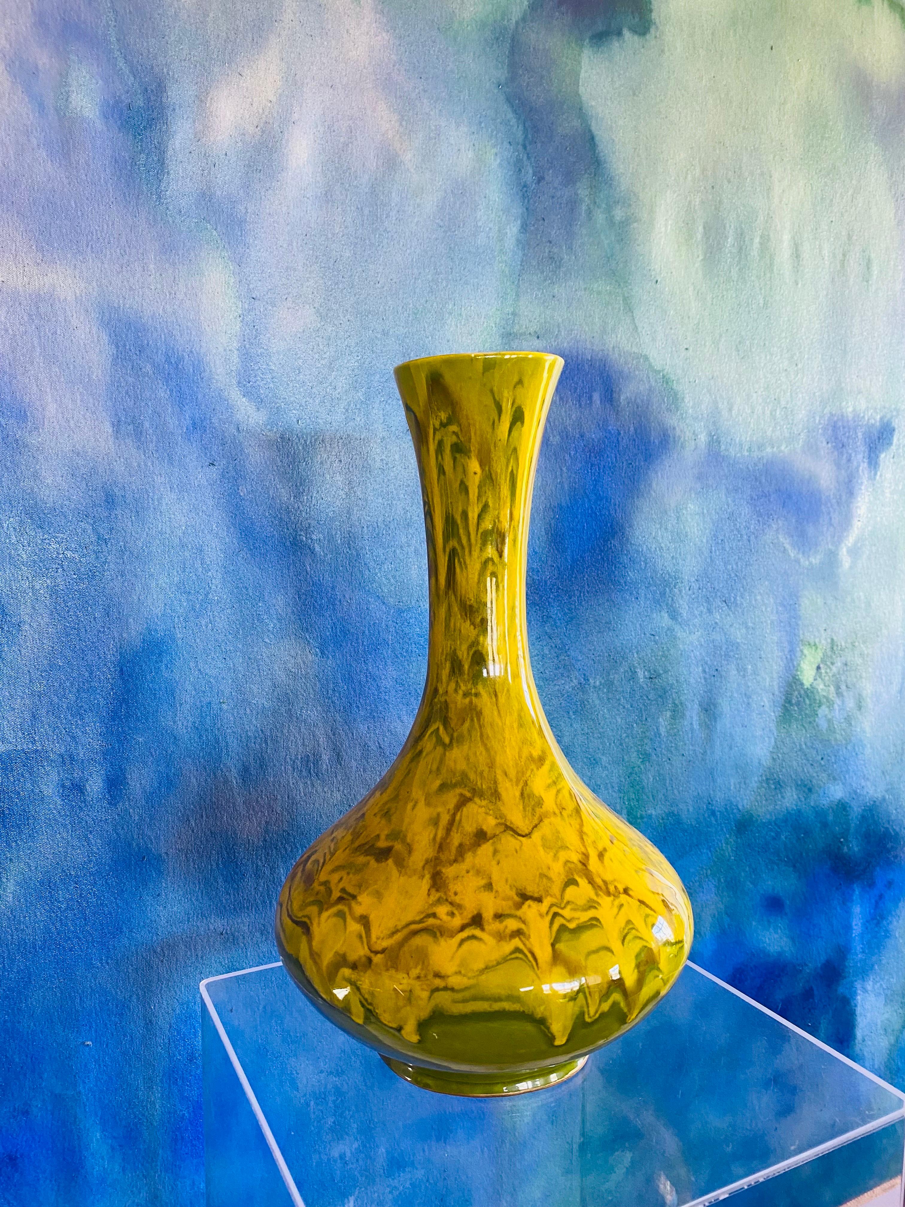 Céramique Grand vase du milieu du siècle à glaçure goutte à goutte en vert par California Originals en vente