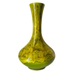 Große Vase aus der Mitte des Jahrhunderts mit Tropfglasur in Grün von California Originals