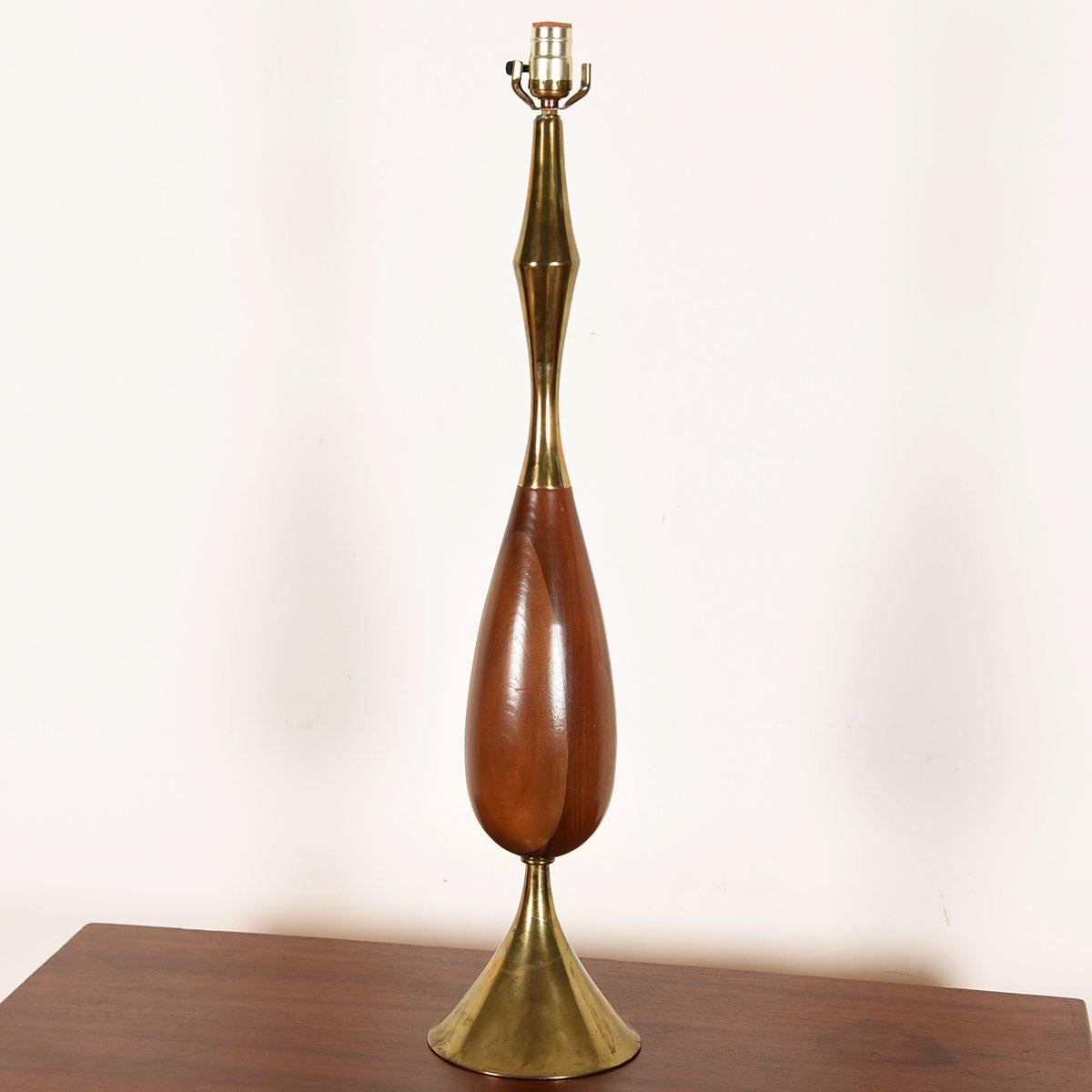 Mid-Century Modern Midcentury Tall Walnut & Brass Table Lamp by Tony Paul for Westwood For Sale