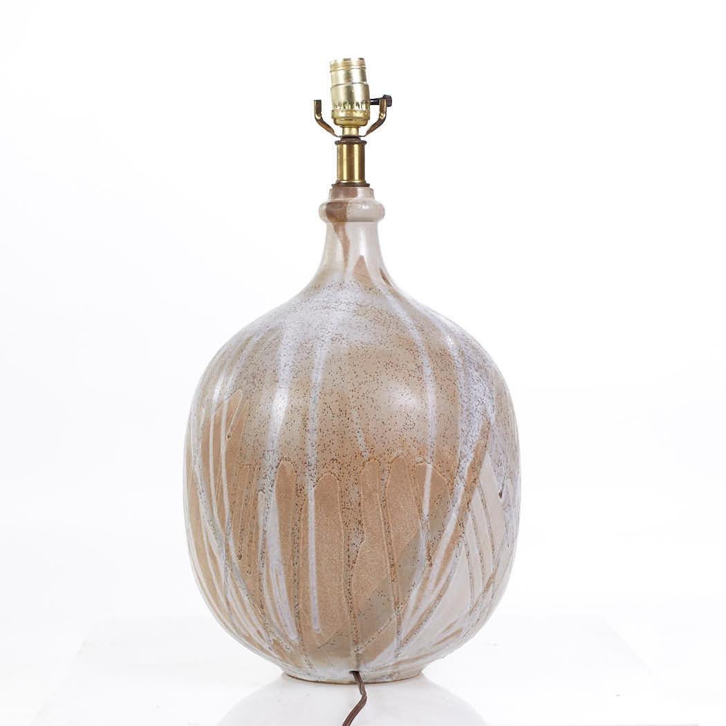 Glazed Mid Century Tan Drip Glaze Pottery Lamp For Sale