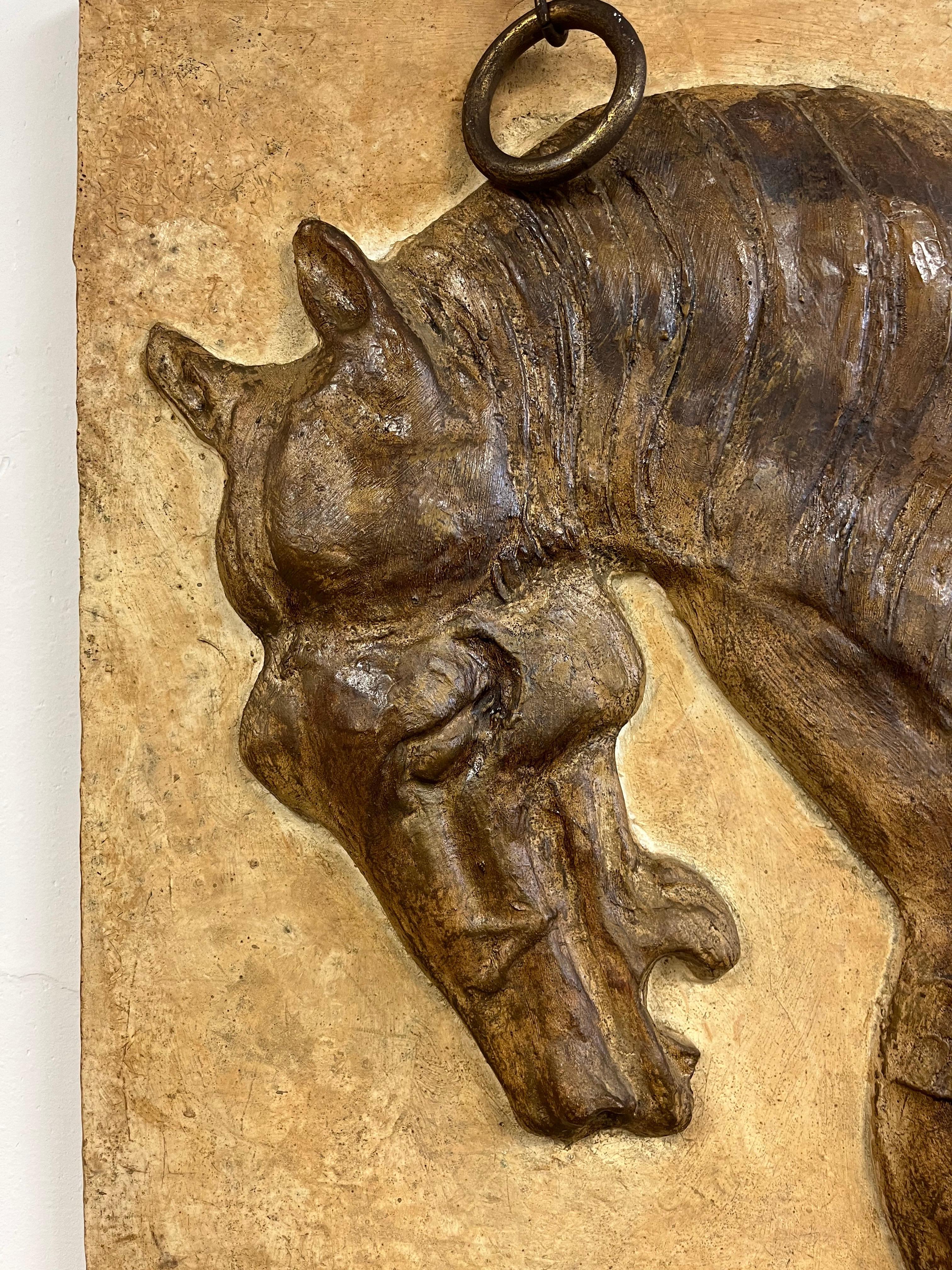 Mid Century Tang Pferd Wandskulptur im Zustand „Gut“ im Angebot in W Allenhurst, NJ