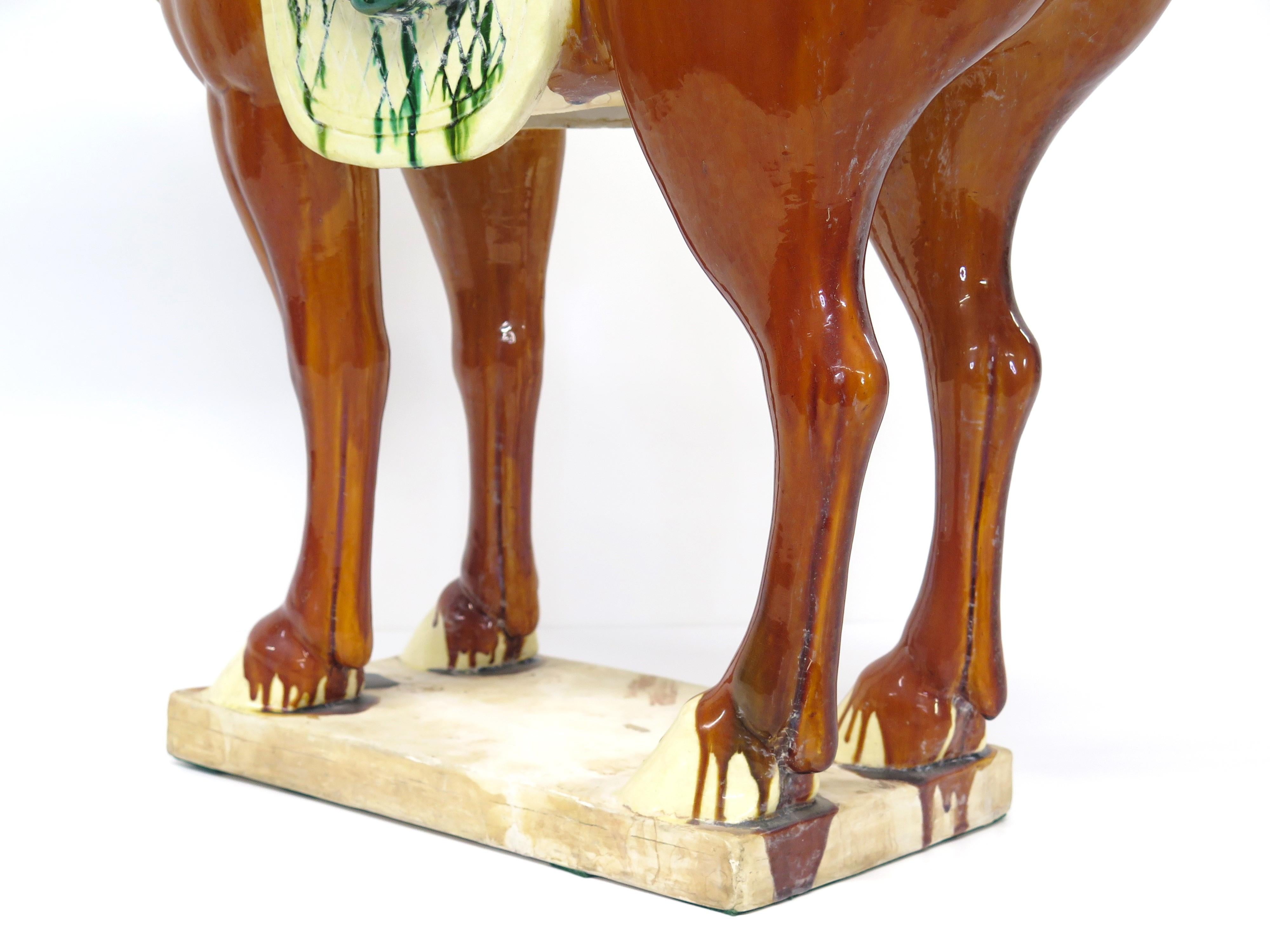 Mid-Century Tang-Style Chinese Ceramic Horse For Sale 4