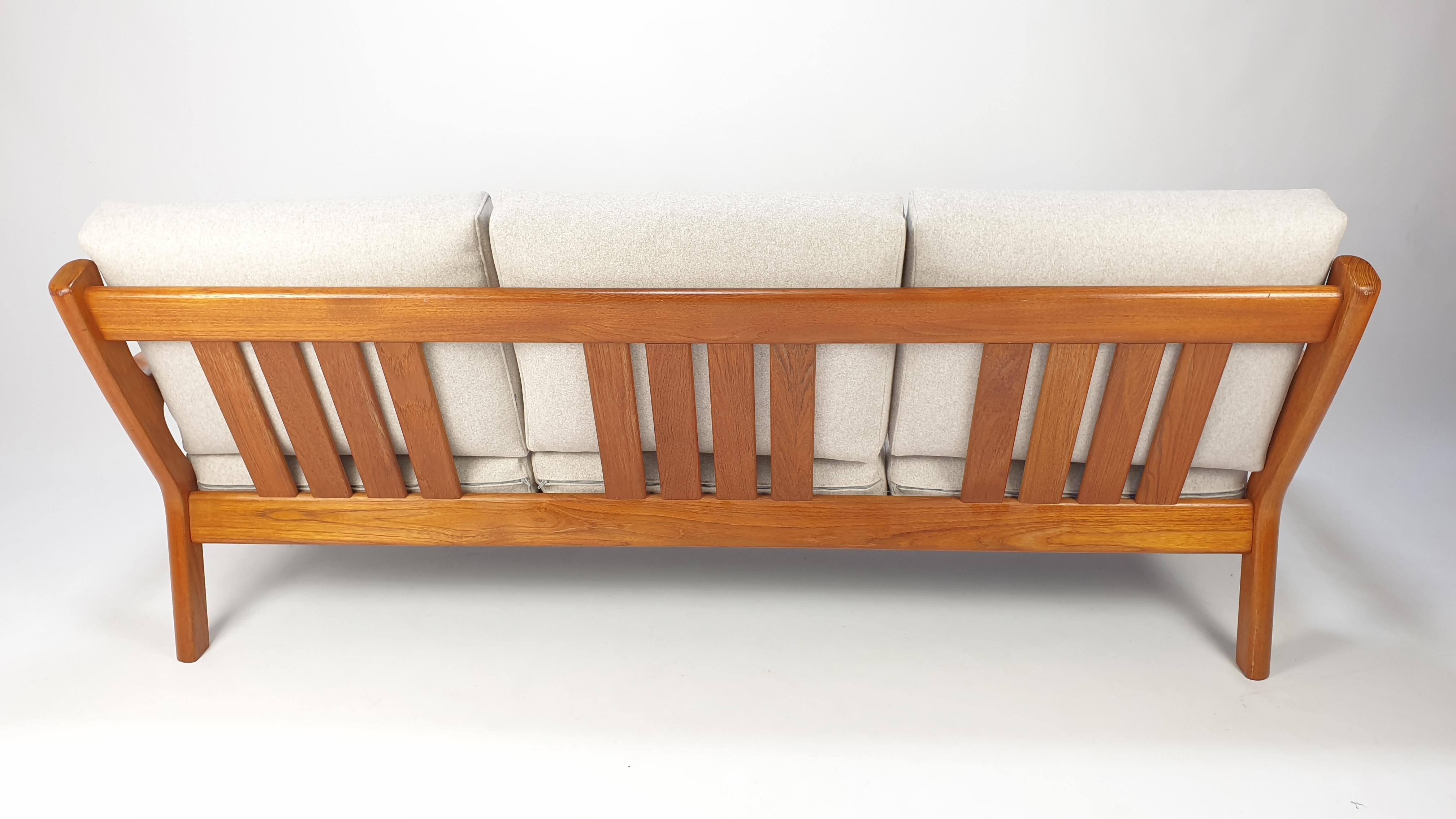 Woven Mid Century Teak 3-Seater Sofa by Juul Kristensen for Glostrup, 1970s For Sale