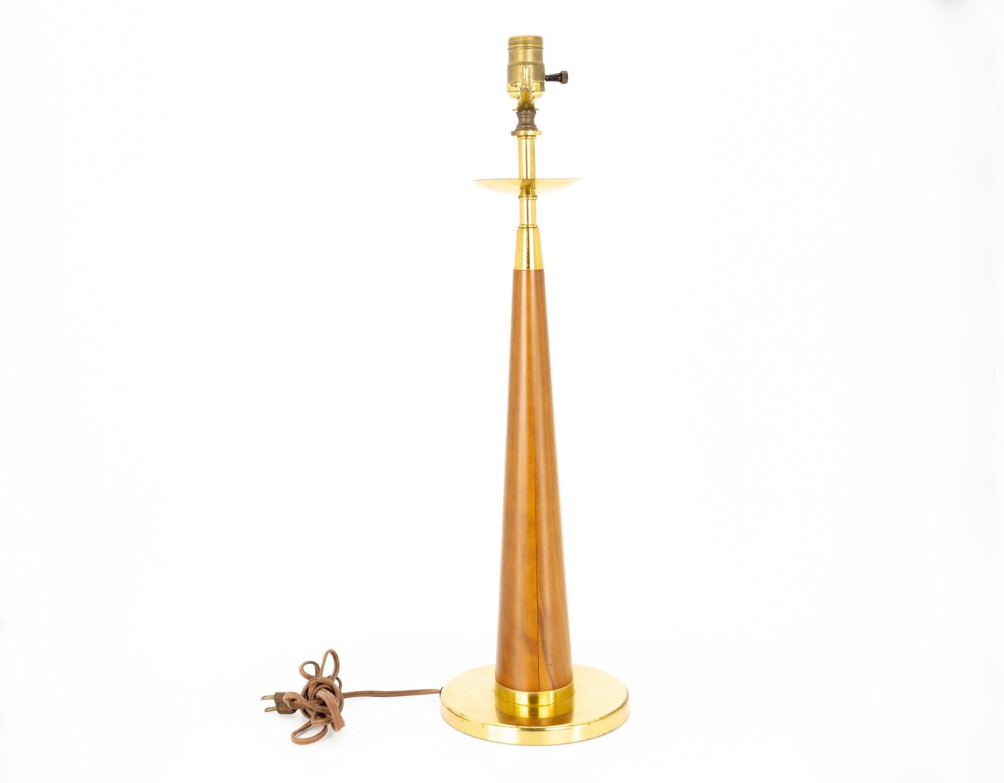 Mid-Century Teak and Brass Cone Shaped Table Lamp In Good Condition For Sale In Countryside, IL