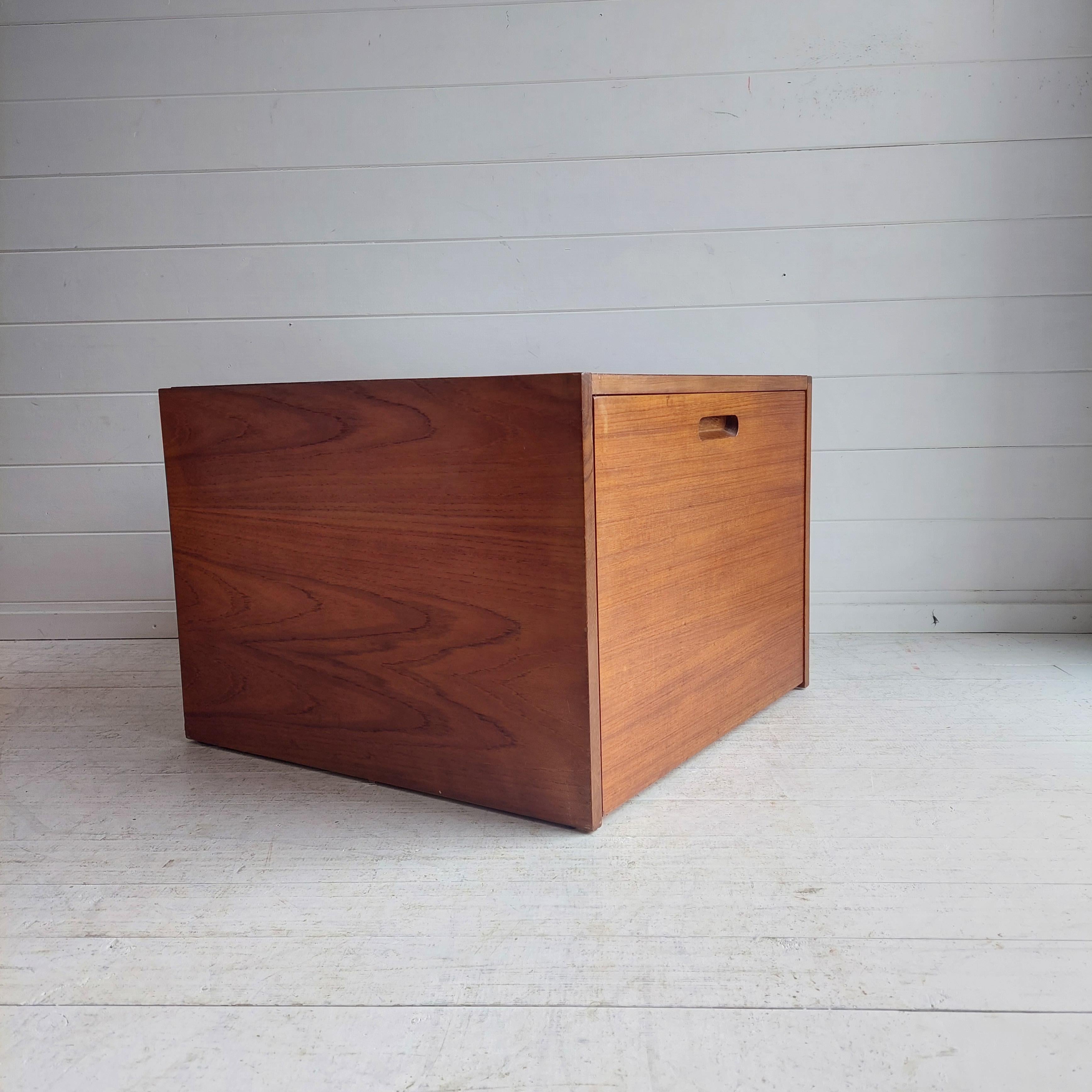 Mid Century Teak and Formica side Table cabinet drawer chest by Meredew 6