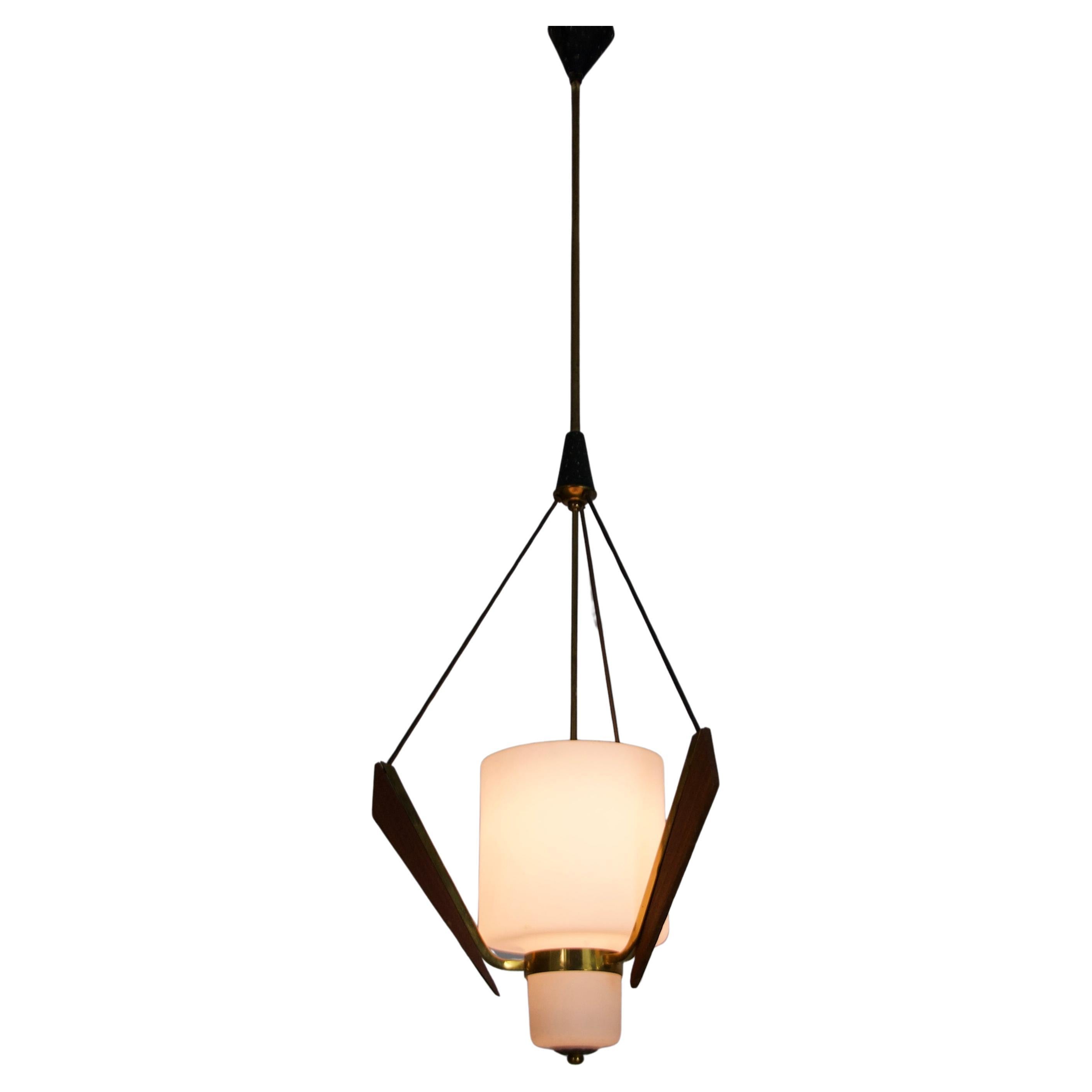 Lampada da soffitto di metà secolo in teak e vetro opalino, Italia, anni '60