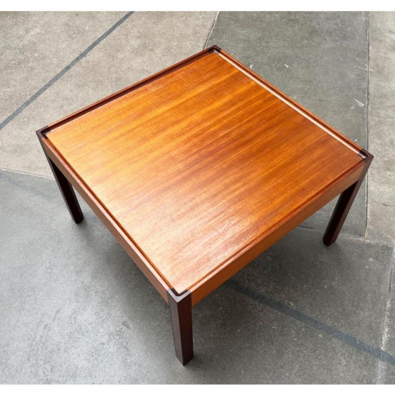 Table d'appoint pour canapé en teck et noyer du milieu du siècle, années 1960 en vente 6
