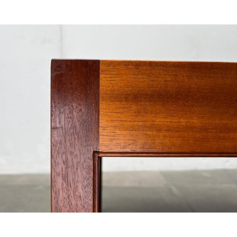 Mid-Century Modern Table d'appoint pour canapé en teck et noyer du milieu du siècle, années 1960 en vente