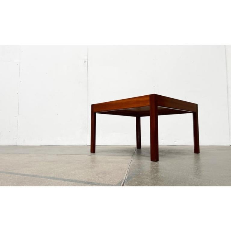Table d'appoint pour canapé en teck et noyer du milieu du siècle, années 1960 Excellent état - En vente à Hamburg, DE