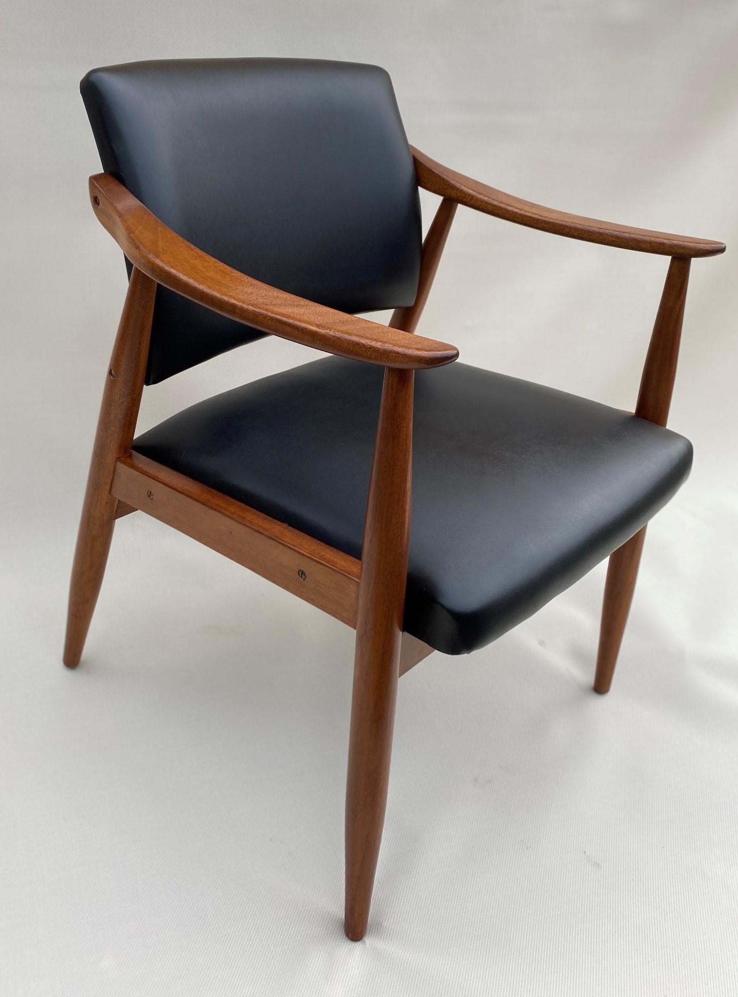 Mid-Century-Sessel aus Teakholz, skandinavisch, 1960er Jahre 6