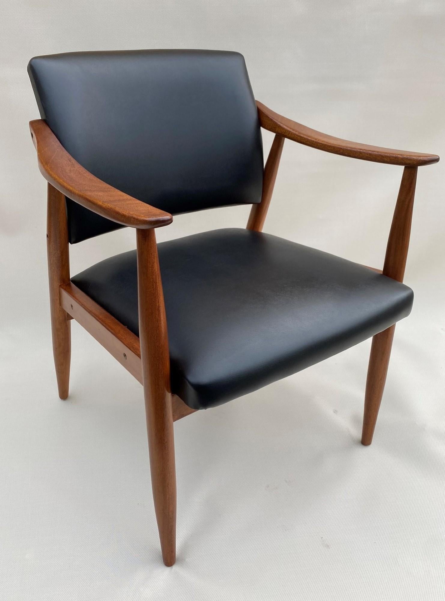 Mid-Century-Sessel aus Teakholz, skandinavisch, 1960er Jahre (Dänisch)