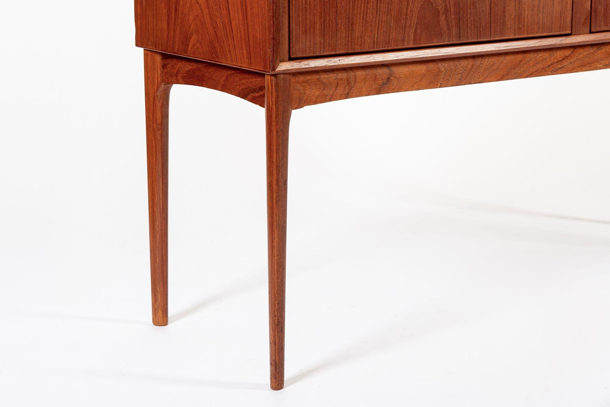 Meuble de bar en teck du milieu du siècle avec Lazy Susan par Fredrik A. Kayser (attr.) en vente 3