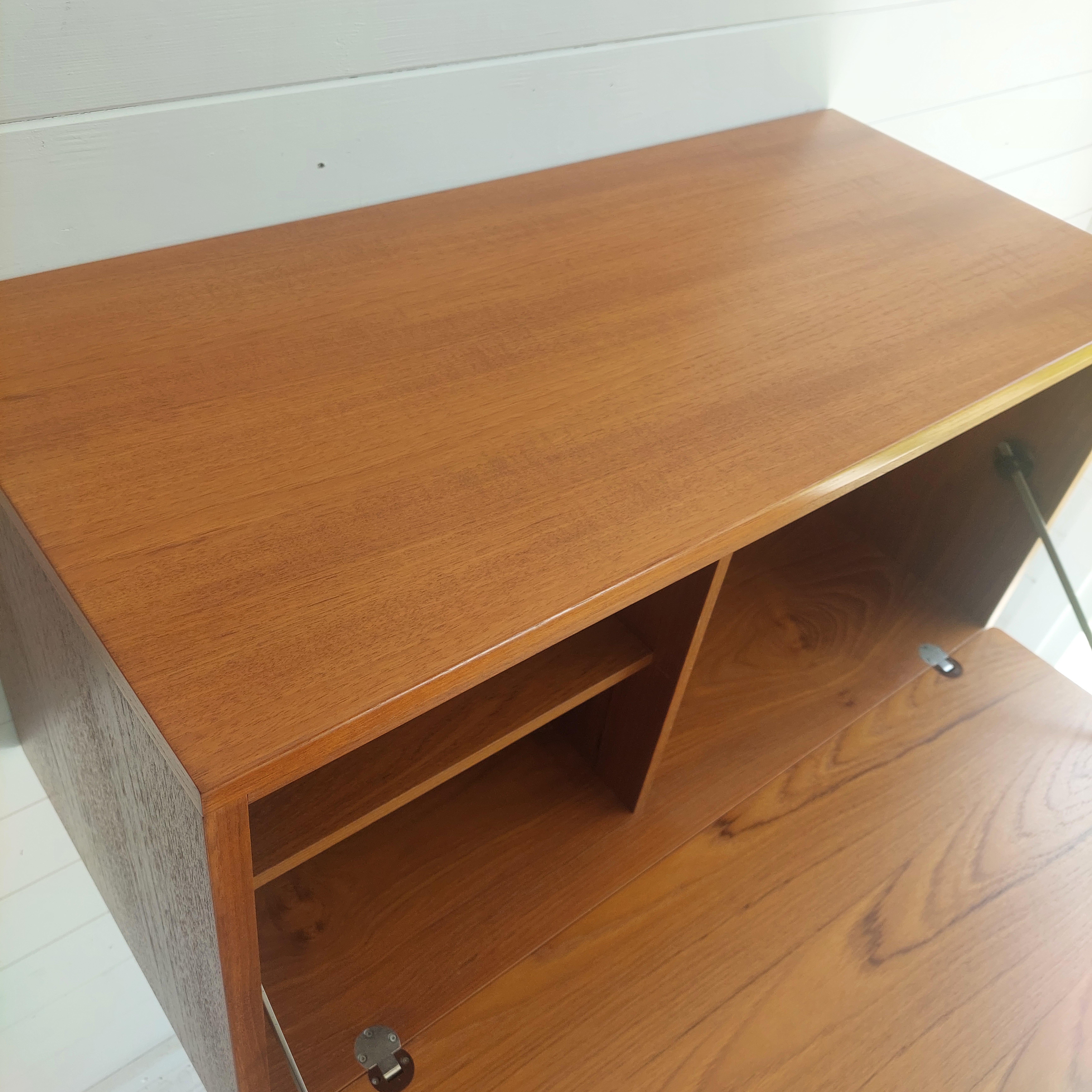 Mid Century Teak Beaver And Tapley Wall Drinks Cabinet Bureau  floating Desk 60s 10