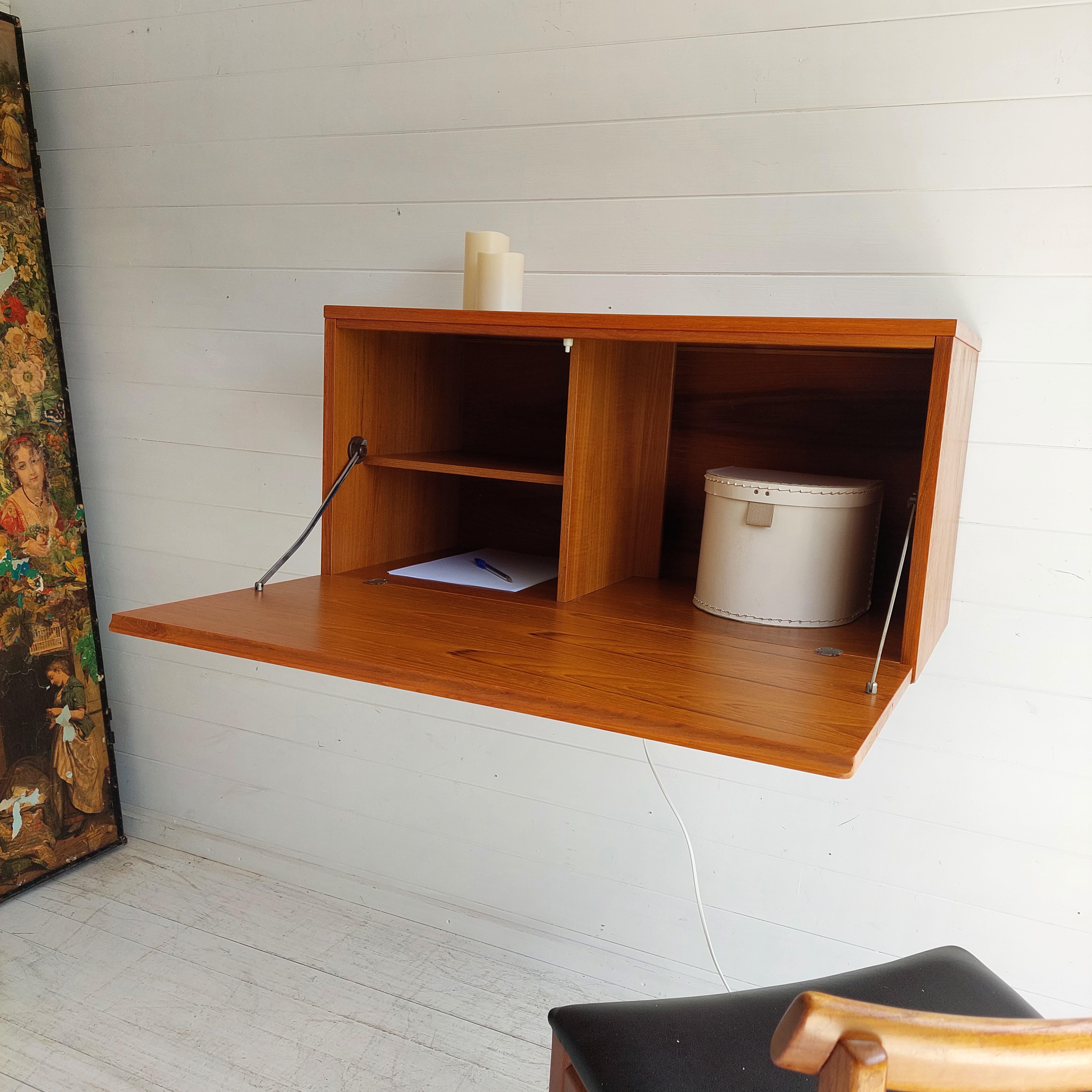 20th Century Mid Century Teak Beaver And Tapley Wall Drinks Cabinet Bureau  floating Desk 60s