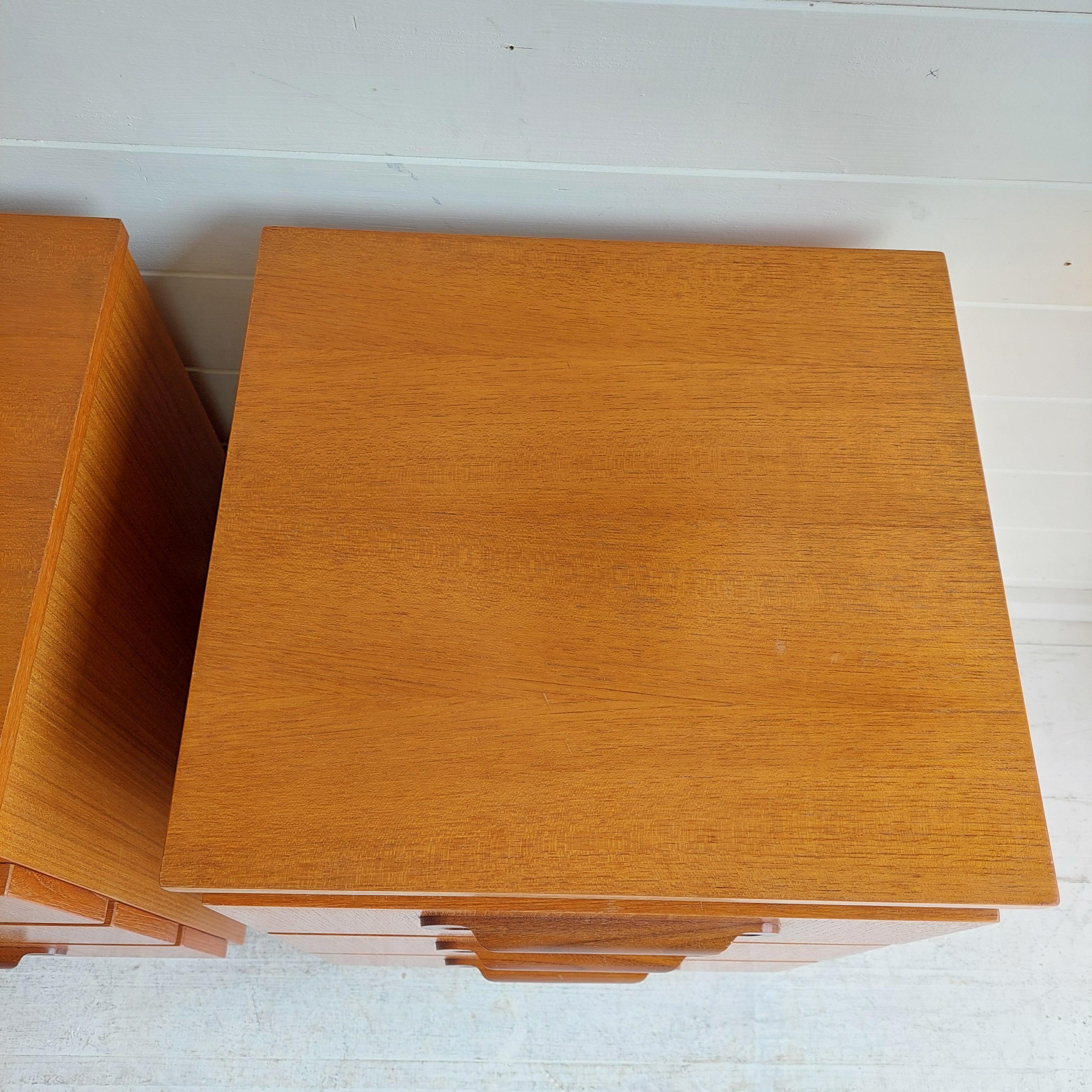Mid Century Teak Bedside Tables Drawers, JS Salko G Plan Style, 1970s Set of 2 For Sale 7