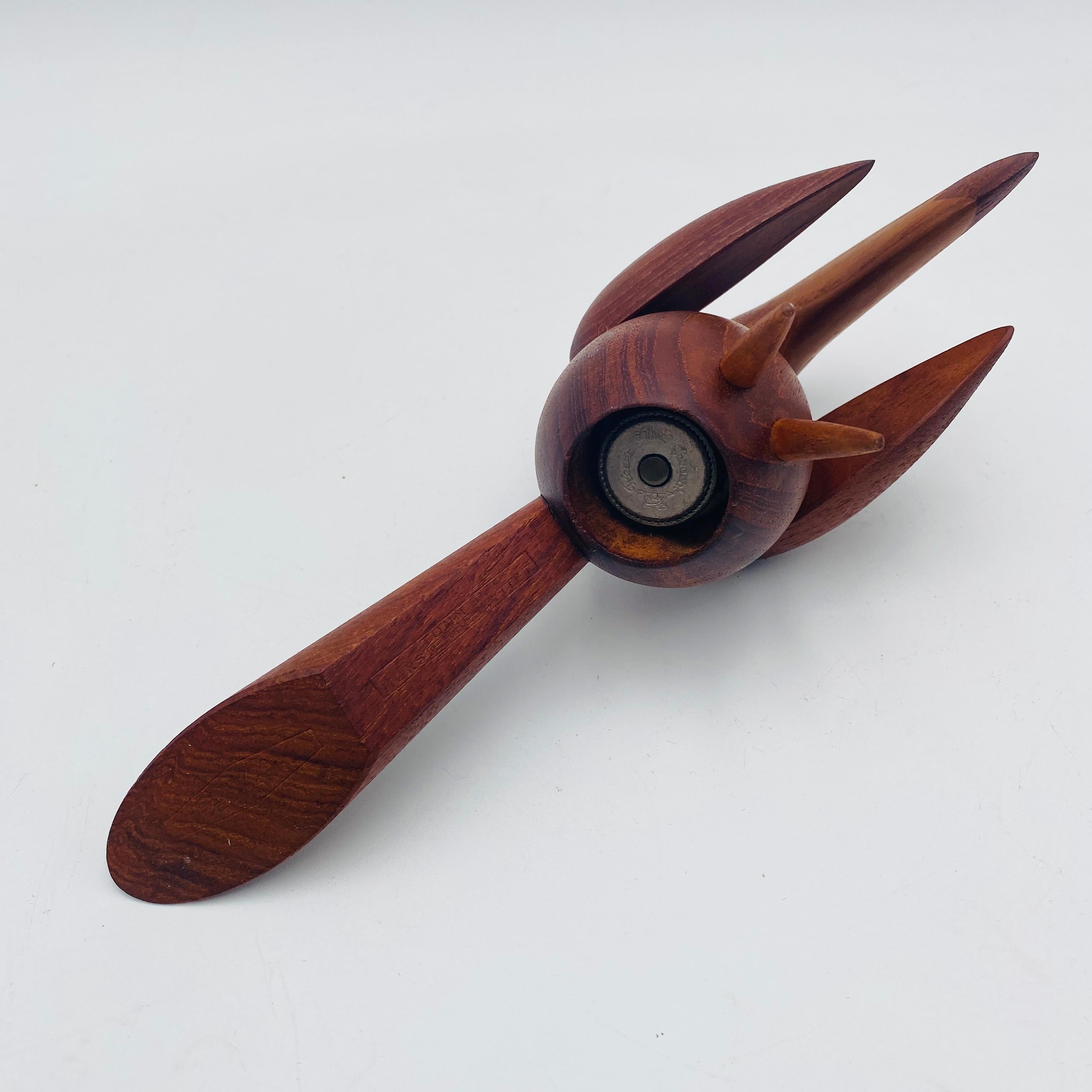 Mid Century Teak Vogel Pfeffermühle Pfeffermühle Dänemark im Zustand „Gut“ im Angebot in San Juan Capistrano, CA