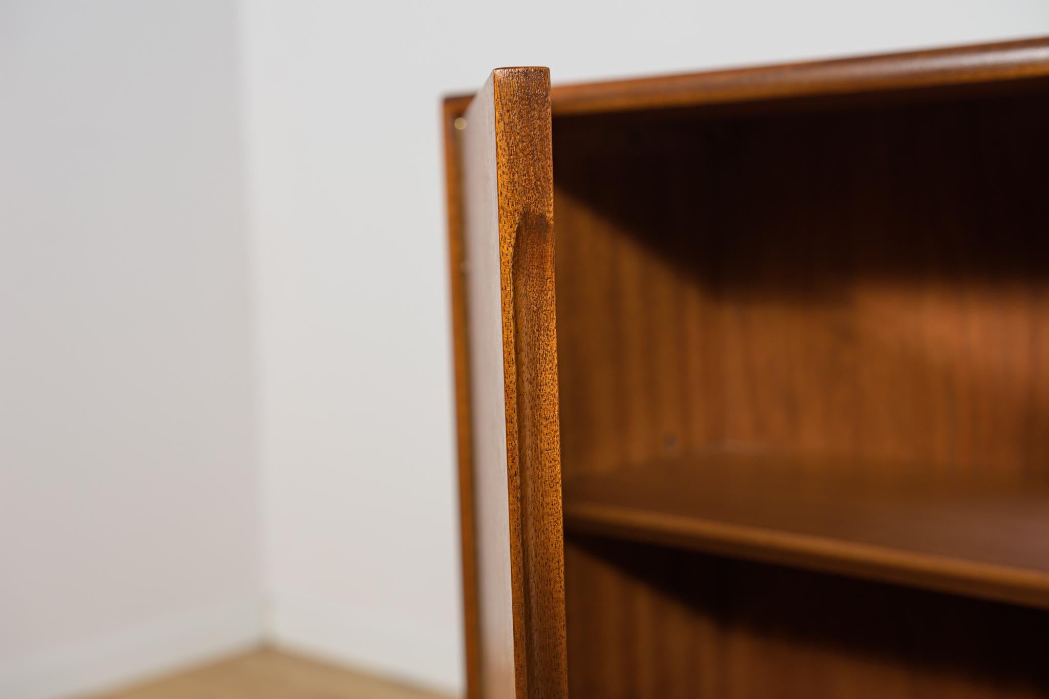 Mid-Century Teak Bookshelf from McIntosh, 1960s For Sale 1