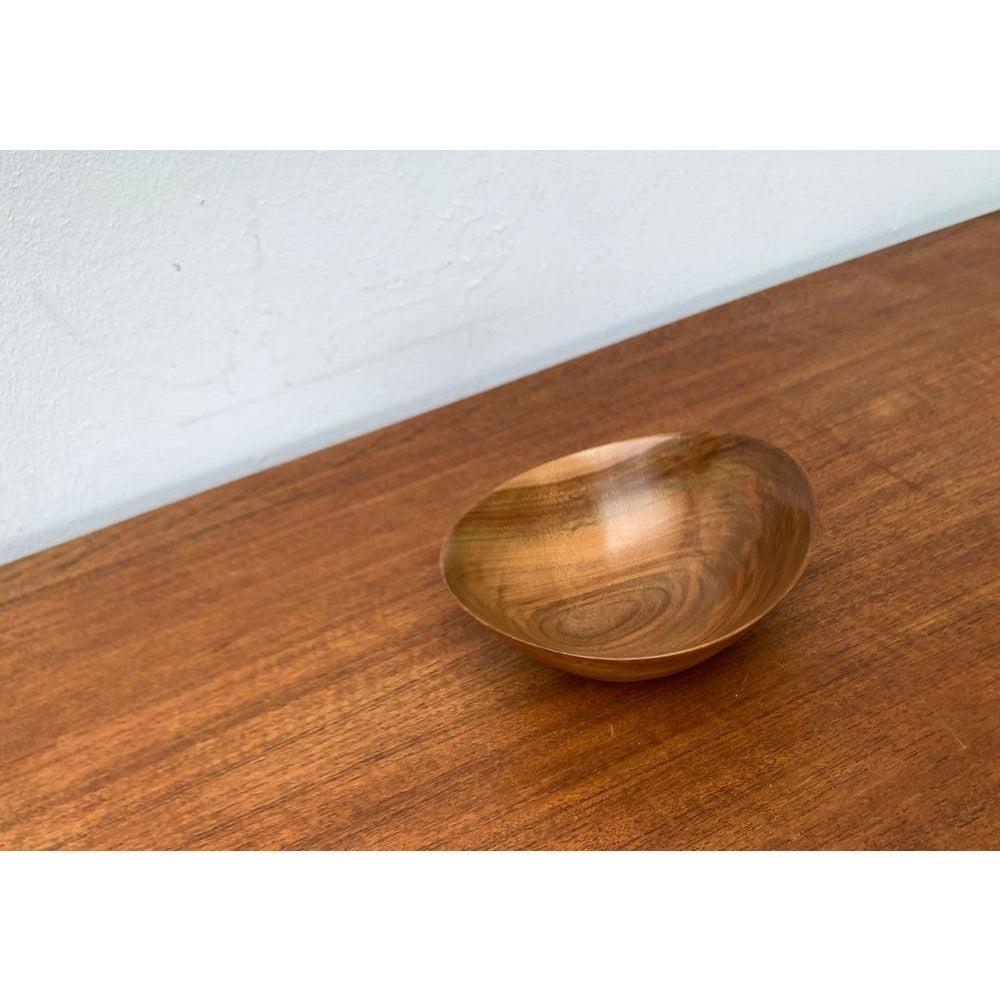Ciotola in teak di metà secolo 1960 in vendita 1