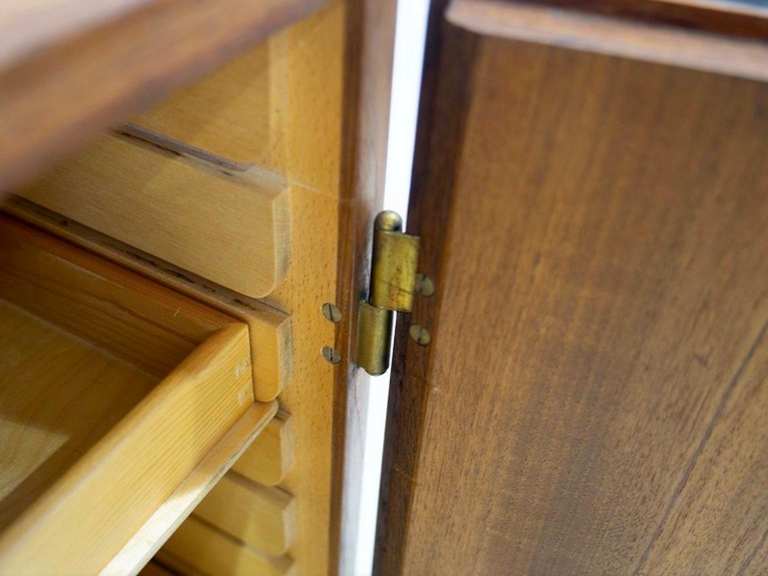 Armadio in teak del metà secolo Modello 232 di Børge Mogensen in vendita 6