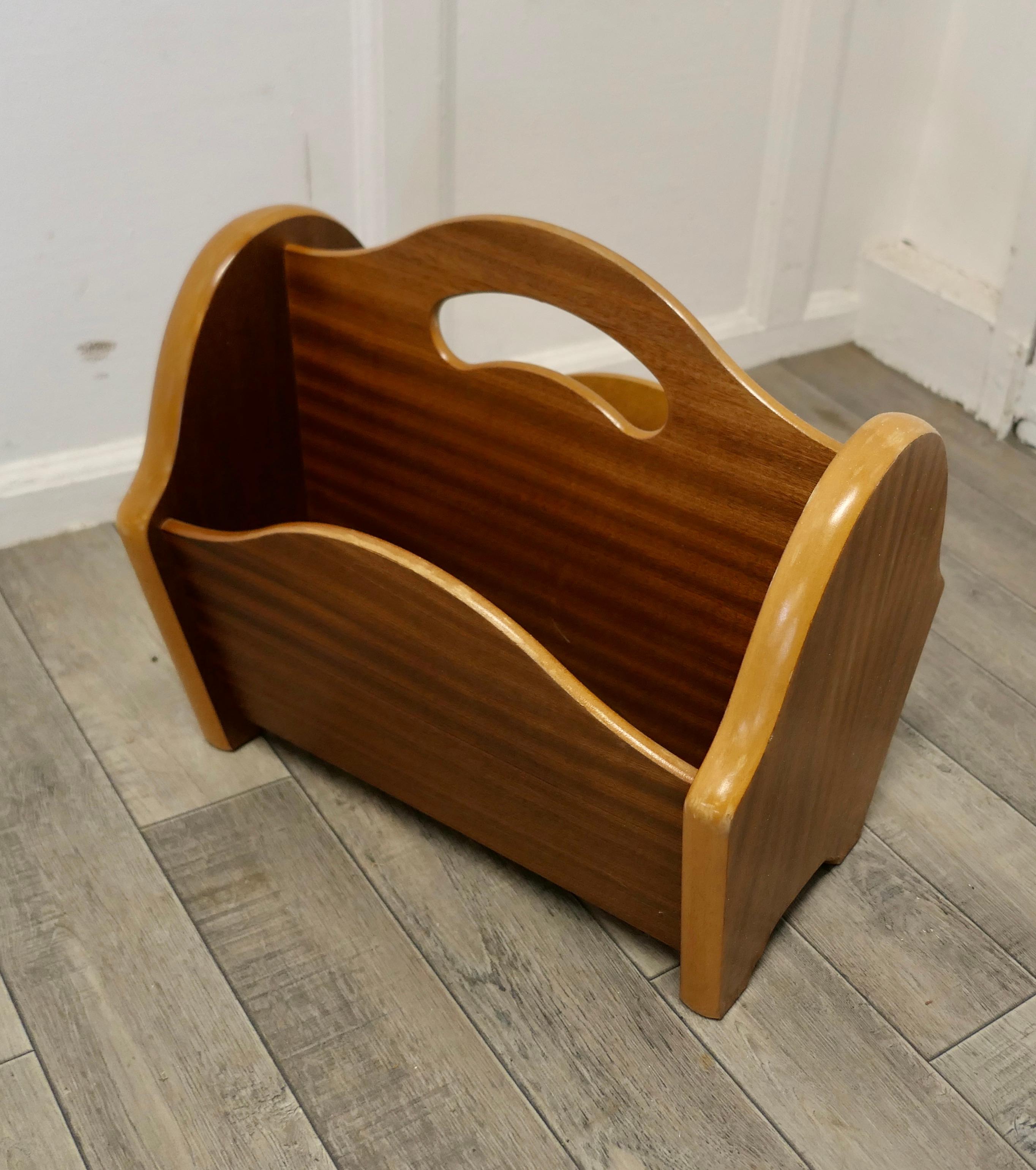 Midcentury Teak Canterbury or Magazine Rack, This Is a Pretty Little Piece For Sale 2