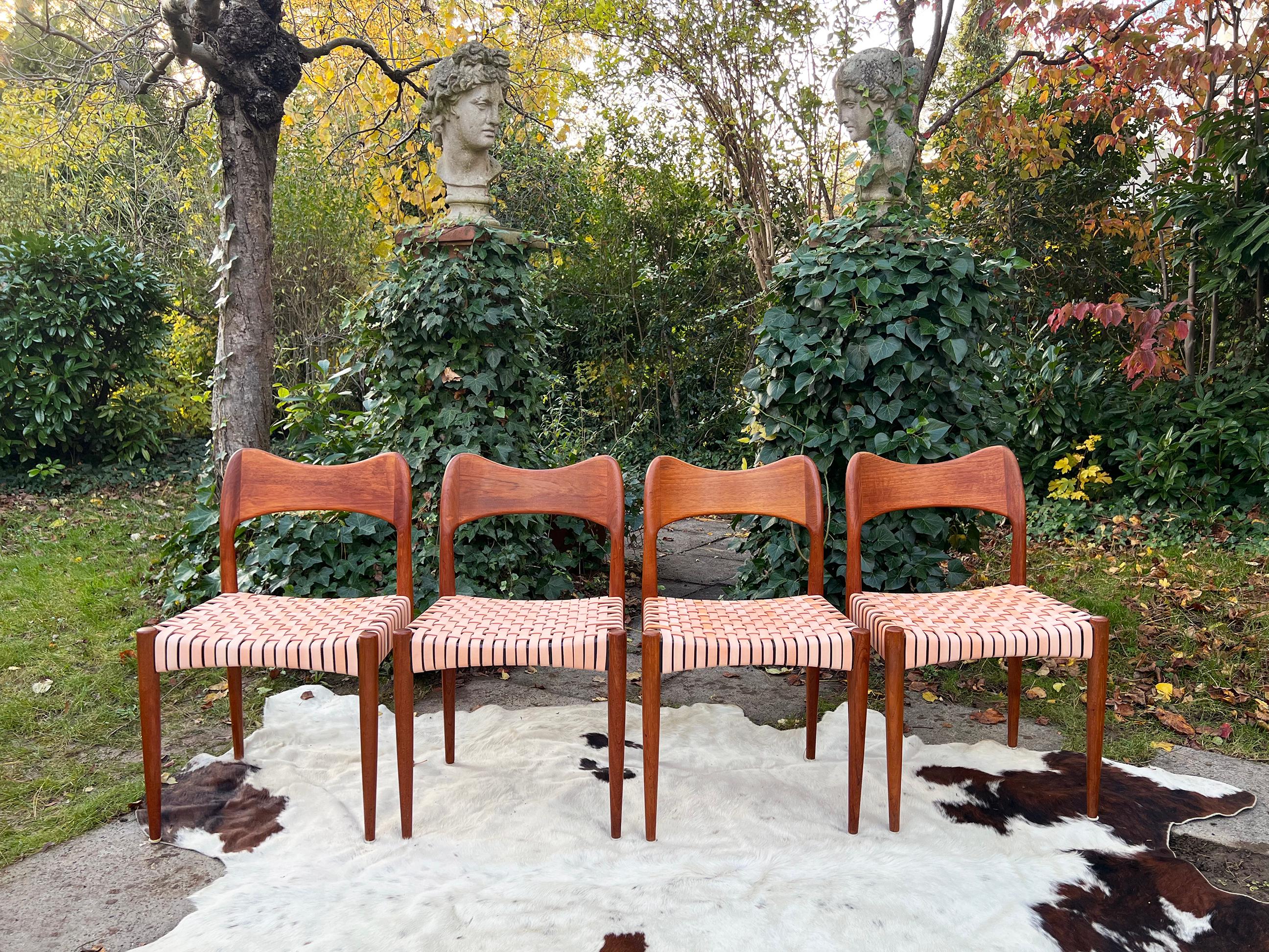 Leather Mid Century Teak Chairs by Arne Hovmand Olsen for Mogens Kold, 60s -- Set of 4 For Sale