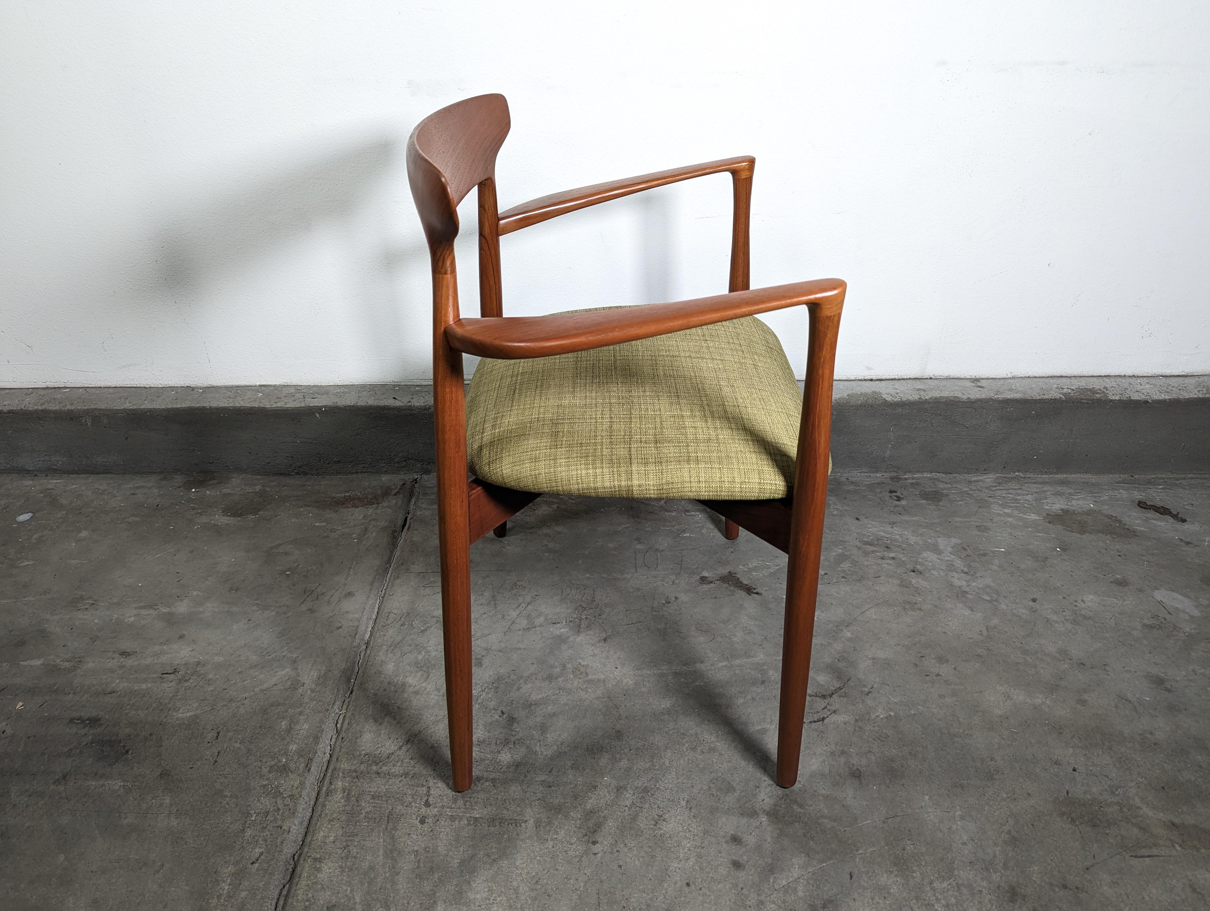 Mid Century Teak Chairs by Harry Østergaard for Randers Møbelfabrik, c1960s 4