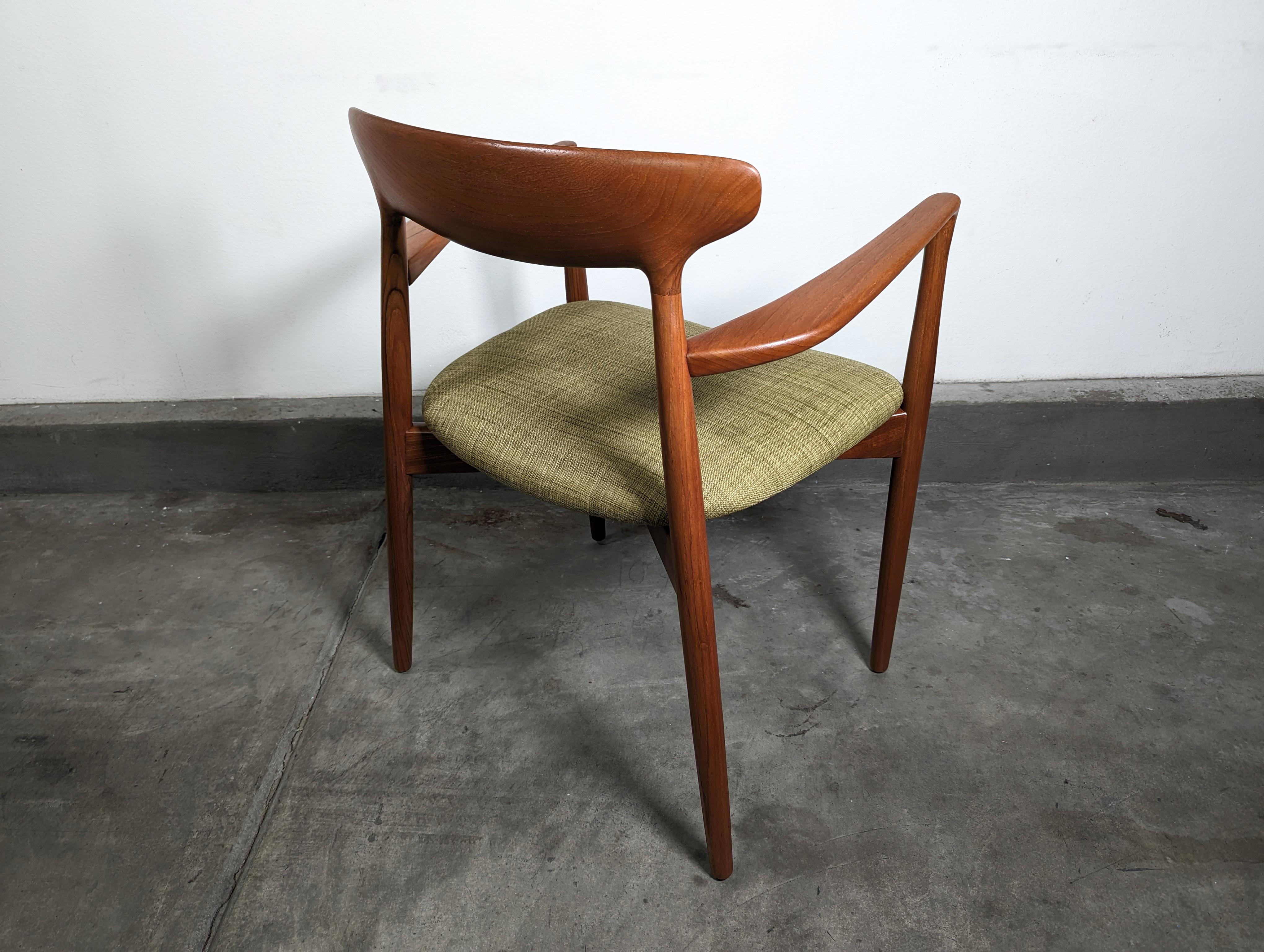 Mid Century Teak Chairs by Harry Østergaard for Randers Møbelfabrik, c1960s 5