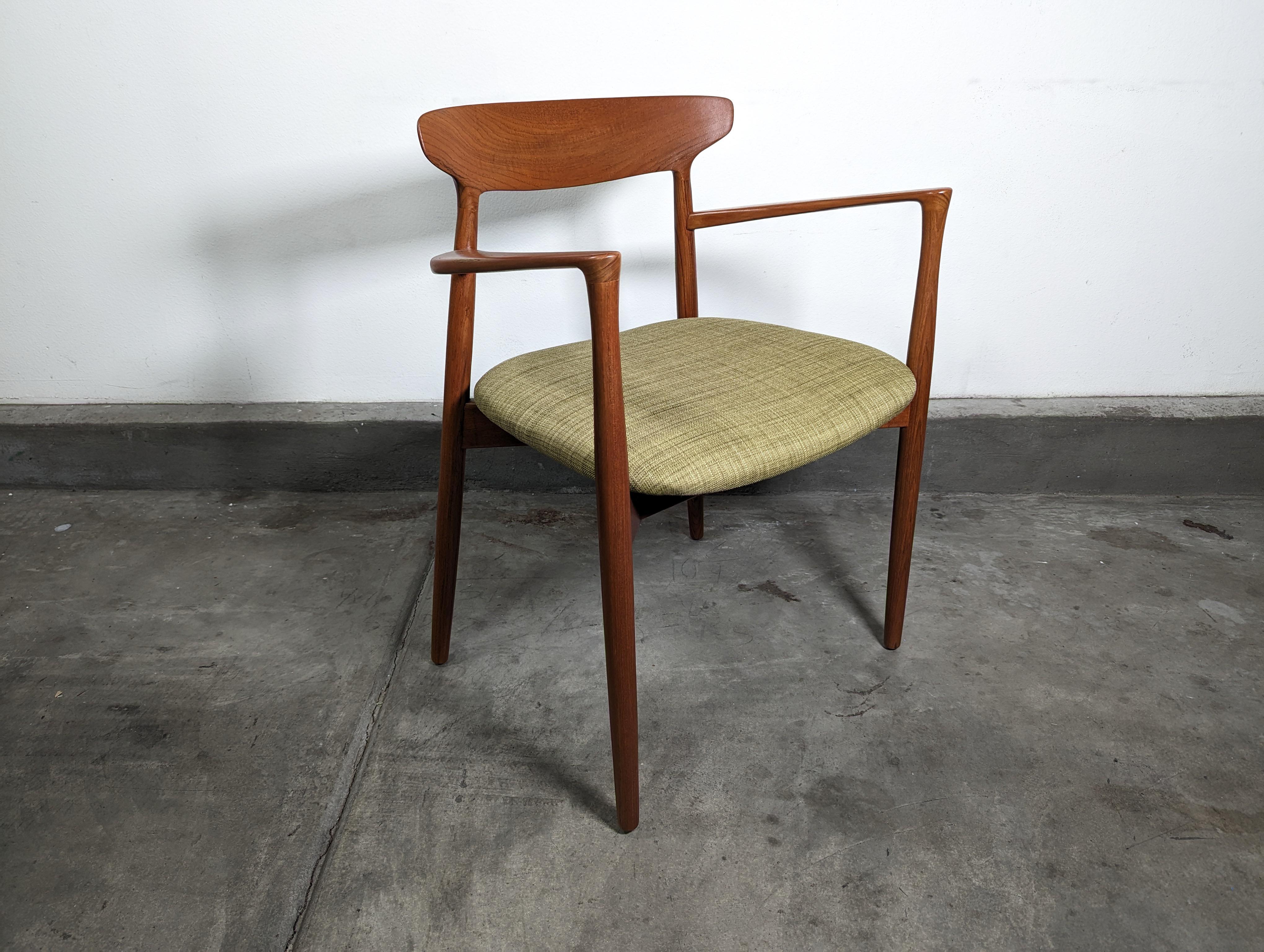 Mid Century Teak Chairs by Harry Østergaard for Randers Møbelfabrik, c1960s 3