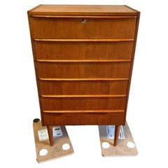 Mid-Century Teak Chest/Dresser 6 Drawers