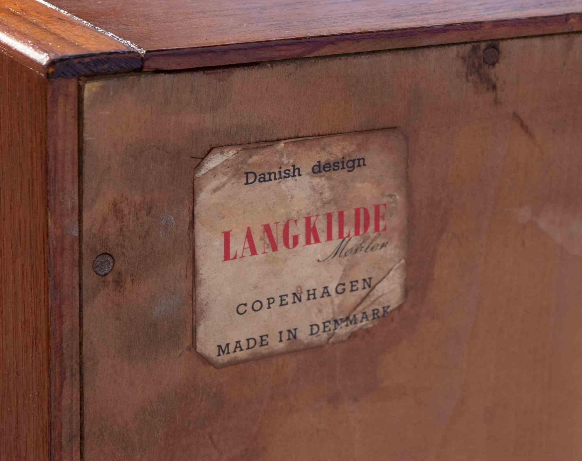 Cassettiera in teak di metà secolo di Svend Langkilde, anni '60 In condizioni buone in vendita a Roma, IT