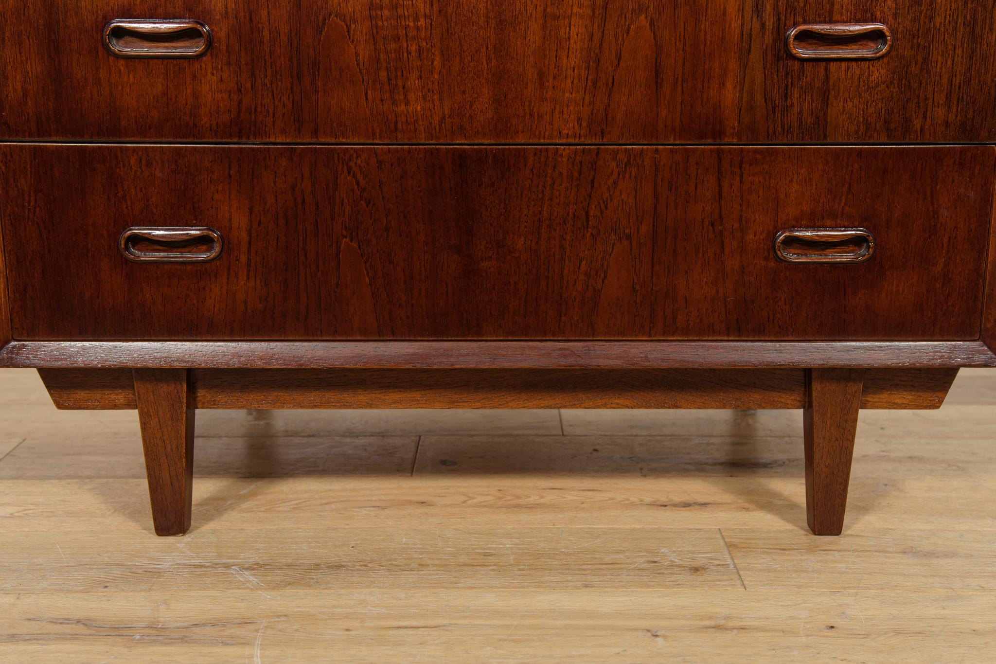 Cassettiera in teak di metà secolo, Danimarca, anni '60 in vendita 7