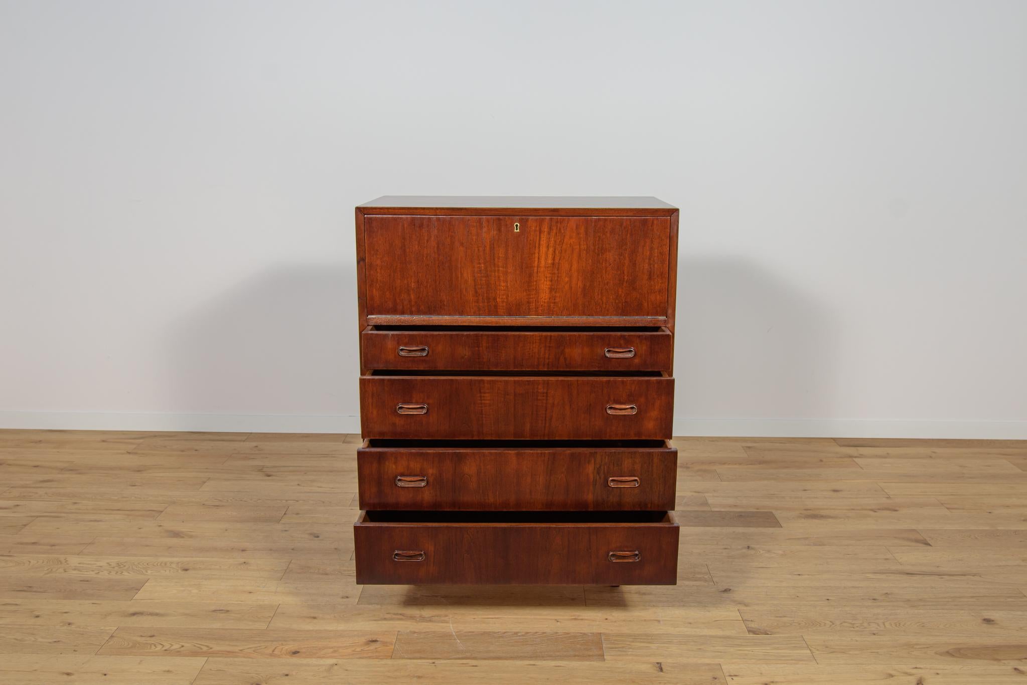 Metà XX secolo Cassettiera in teak di metà secolo, Danimarca, anni '60 in vendita